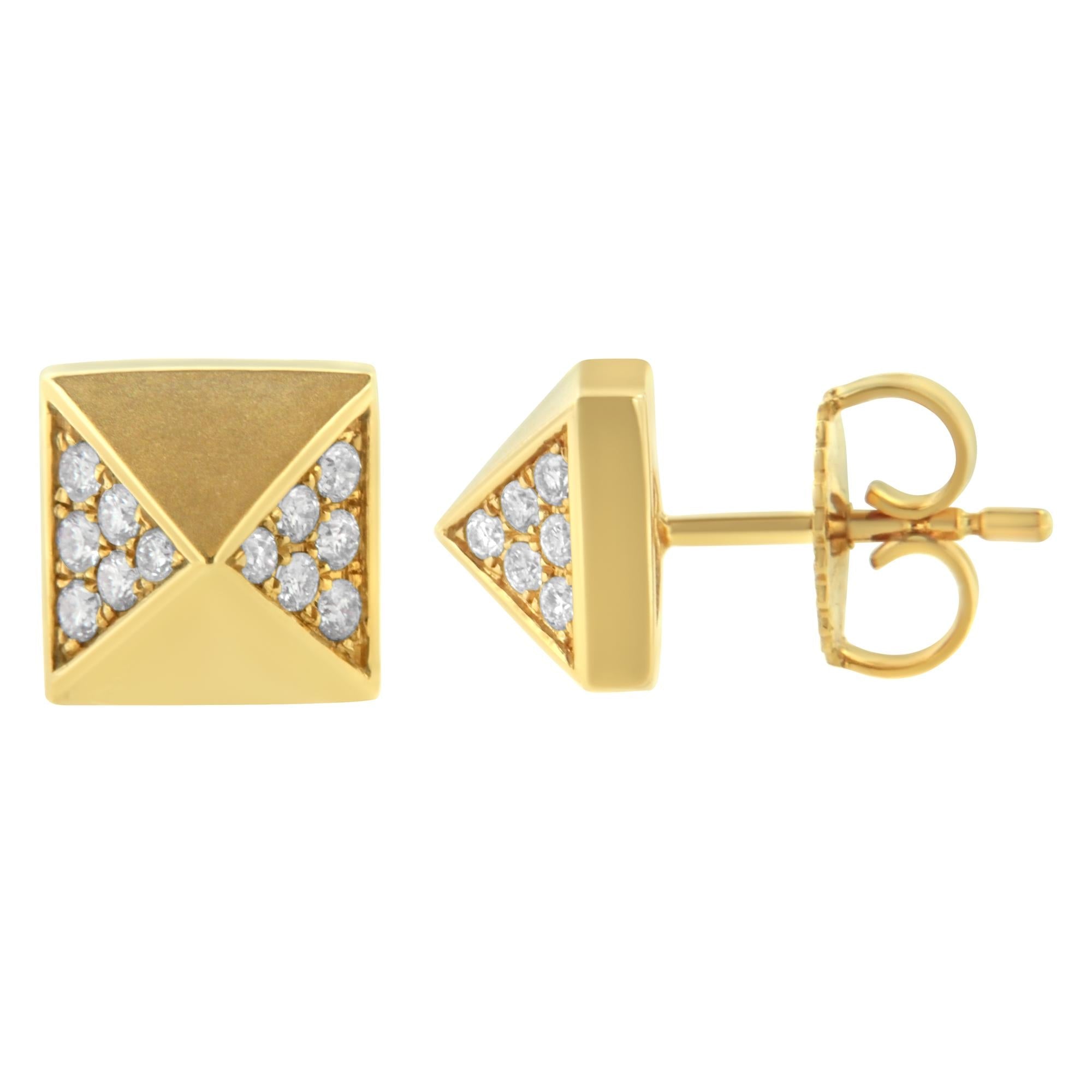 Pendiente de botón piramidal de diamantes de 1/4 ct en oro amarillo de 14 quilates (color GH, claridad SI1-SI2) - Friggin Jewelry