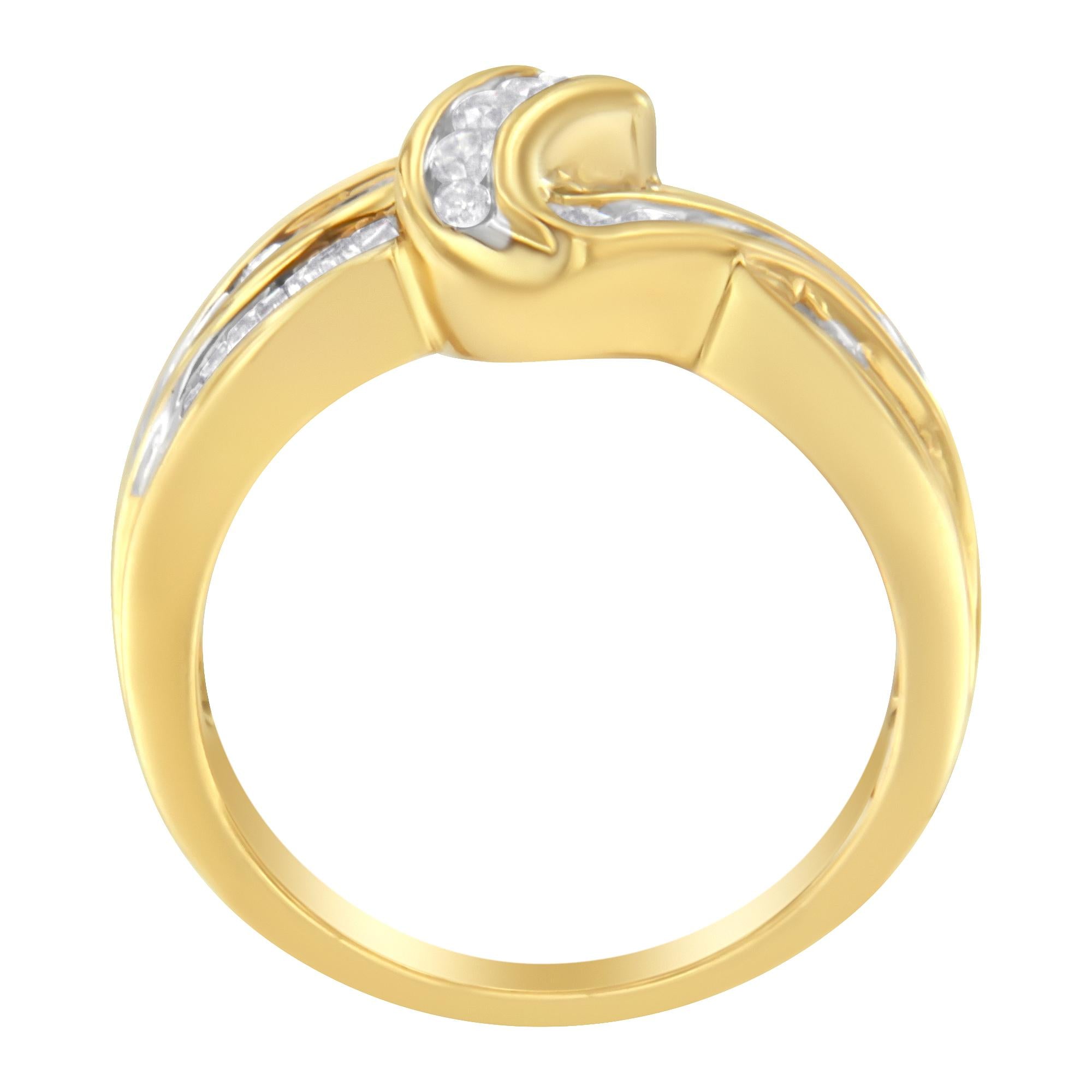 Anello bypass a doppio gambo con diamanti taglio baguette e taglio rotondo incastonati a canale da 3/4 carati in oro giallo 10 carati (colore JK, purezza I1-I2) - Friggin Jewelry