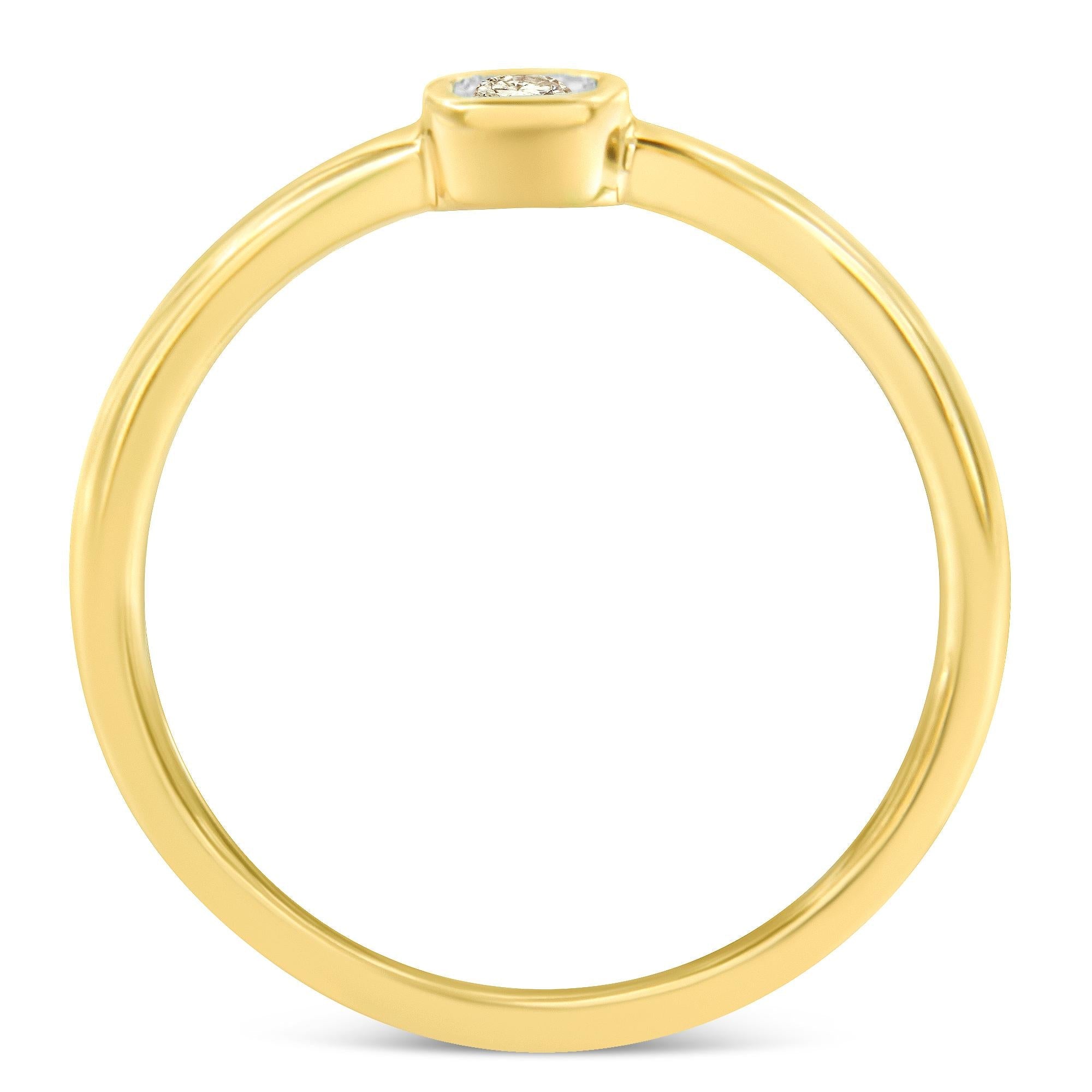 Anello in argento sterling 925 placcato oro giallo 14K con diamanti da 1/20 carati a forma di cuscino quadrato incastonato Miracle (colore JK, purezza I1-I2) - Friggin Jewelry