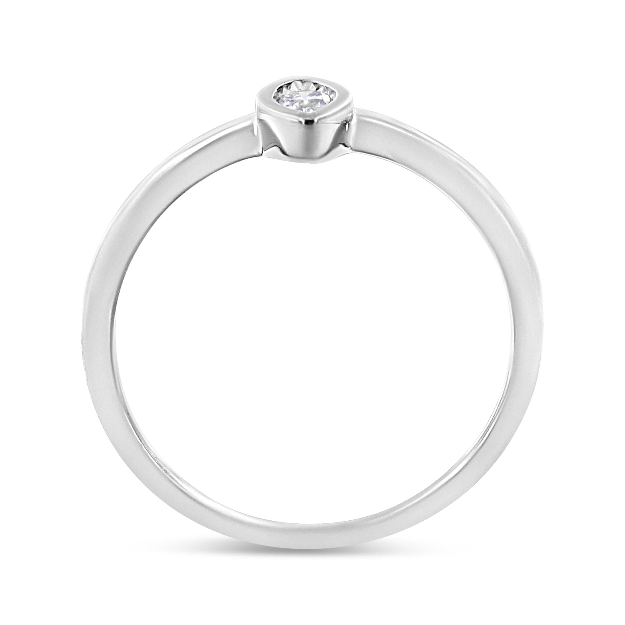 Anillo de compromiso de plata de ley 925 con diamantes de 1/20 quilates en forma de marquesa (JK, I1-I2) - Friggin Jewelry