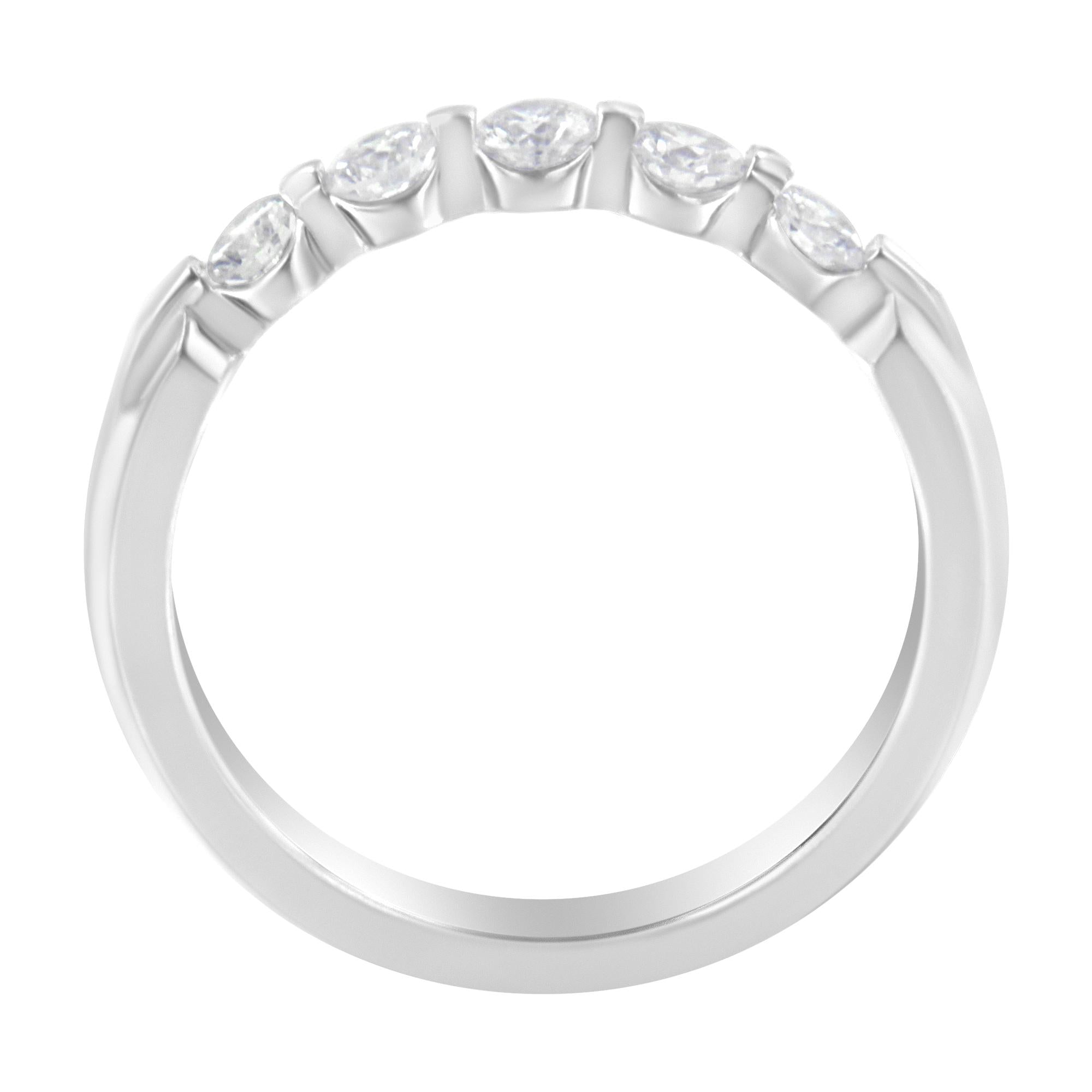 Anello a fascia in oro bianco 14 carati con 5 diamanti da 1/2 ct (purezza elevata, colore SI2-I1) - Friggin Jewelry