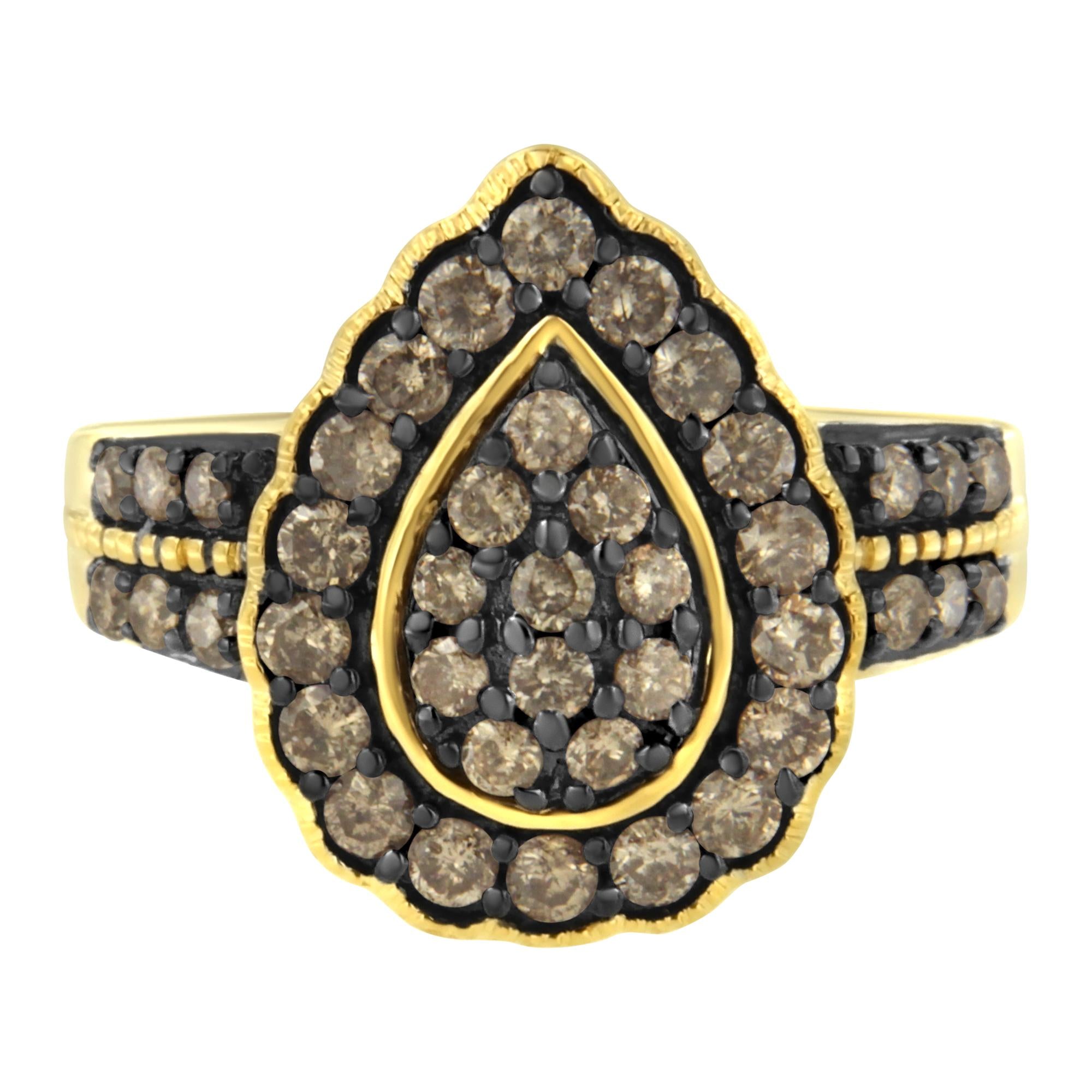 Anillo de cóctel con diamantes de talla pera de 1 1/8 ct engastados en garras, bañado en oro amarillo de 10 quilates y plata de ley 925 (color JK, claridad I1-I2) - Friggin Jewelry