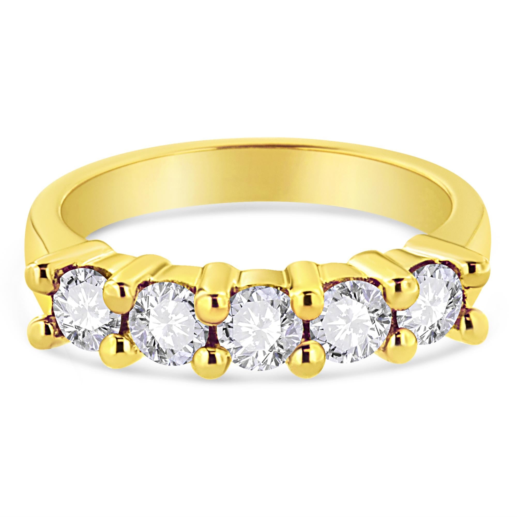 Anillo de plata de ley 925 bañado en oro amarillo de 14 quilates con 5 diamantes redondos engastados en garras compartidas (color JK, claridad I1-I2) - Friggin Jewelry