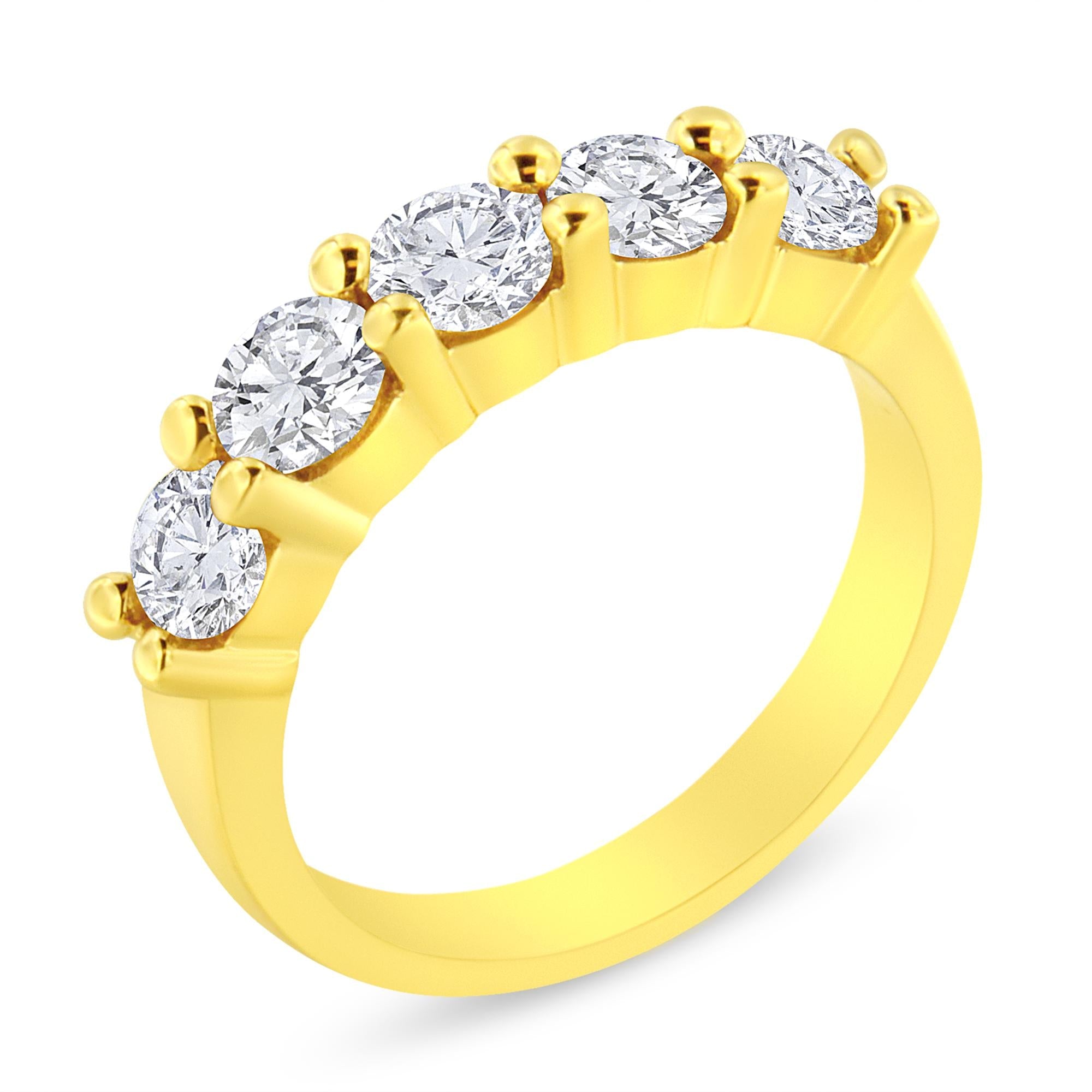 Anillo de aniversario o boda en plata de ley 925 bañada en oro amarillo de 14 quilates con diamantes de talla redonda brillante de 1 1/2 quilates engastados en garras compartidas (color KL, claridad SI2-I1) - Friggin Jewelry