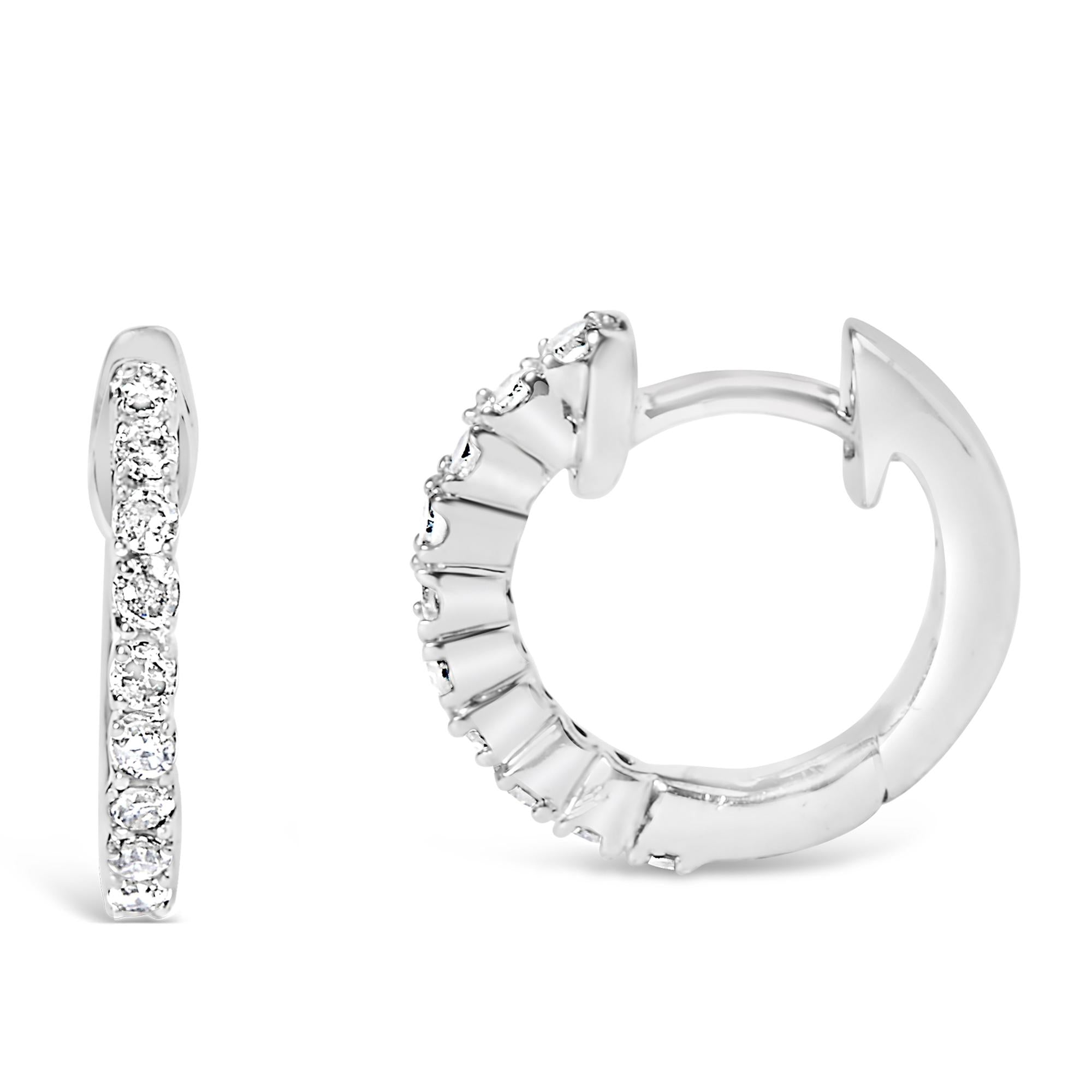 Orecchini a cerchio piccoli in argento sterling 925 con diamanti da 1/6 carati (colore IJ, purezza I2-I3) - Friggin Jewelry