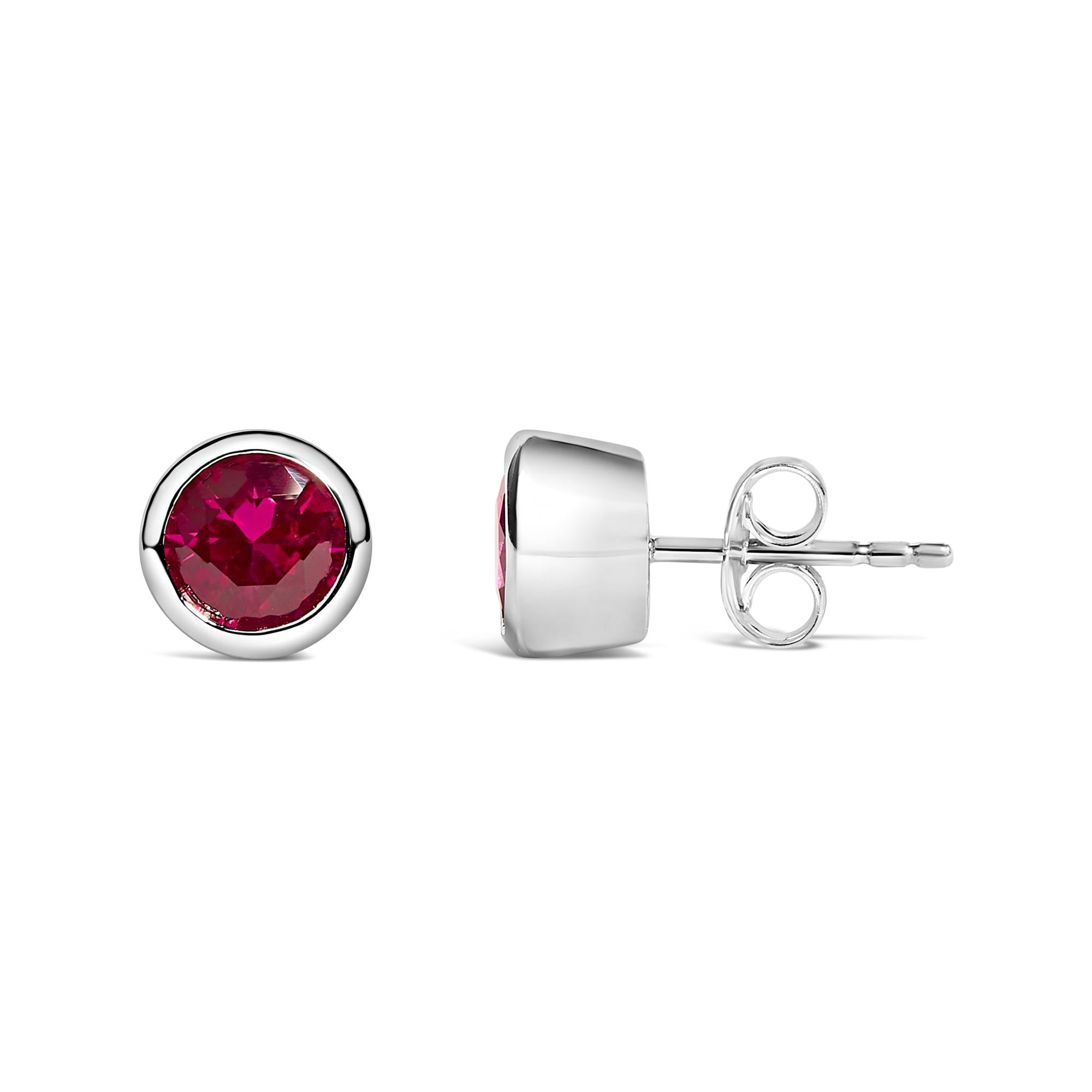 Pendientes solitarios de plata de ley 925 de 6 mm con gema creada engastada en bisel - Friggin Jewelry