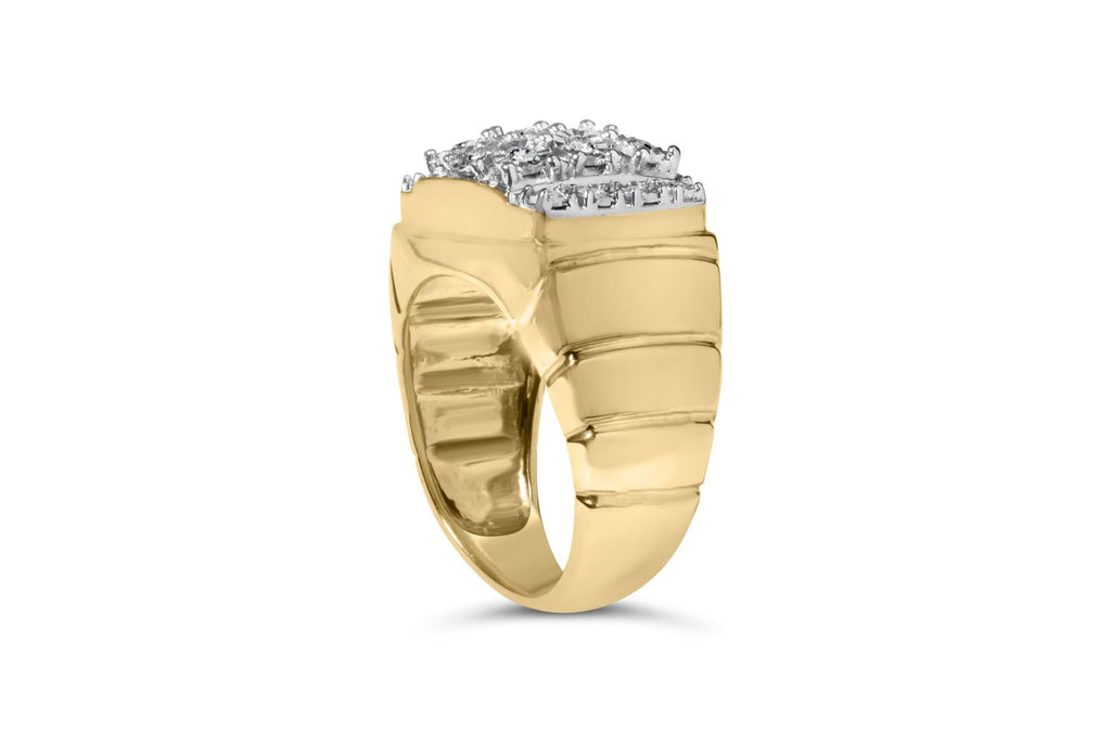 Anello da cocktail da uomo in argento sterling 925 placcato oro giallo 14 carati con diamanti da 3/8 carati (colore IJ, purezza I3) - Friggin Jewelry