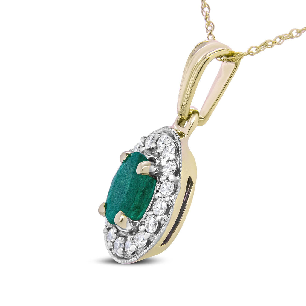 Collana con ciondolo Halo in oro giallo 14 carati con smeraldo da 6x4 mm e diamante rotondo da 1/5 carati, lunghezza 18 pollici - (colore HI, purezza SI1-SI2) - Friggin Jewelry