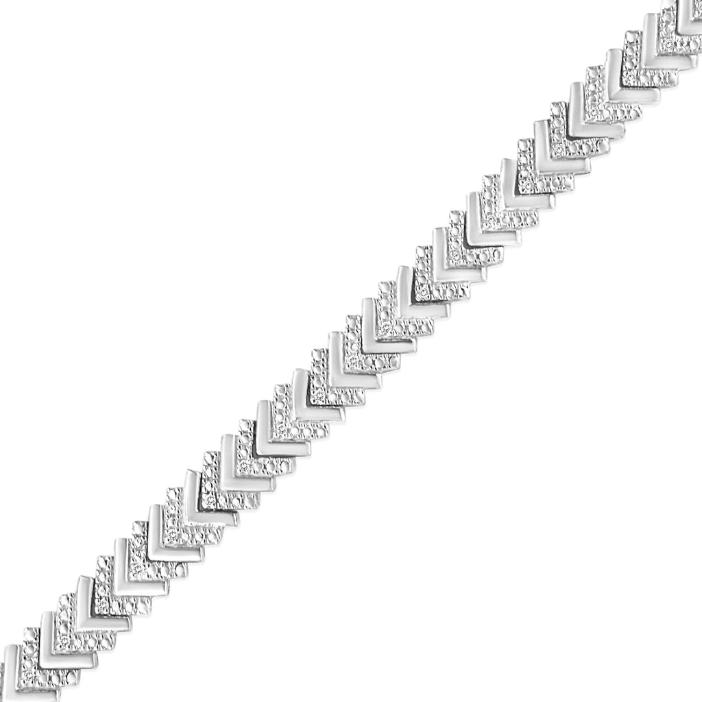 .925 Sterling Silver 1/6 Cttw Round-Cut Diamond Chevron Wave 7.25" Link Bracelet (I-J Color, I3 Clarity) - Friggin Jewelry