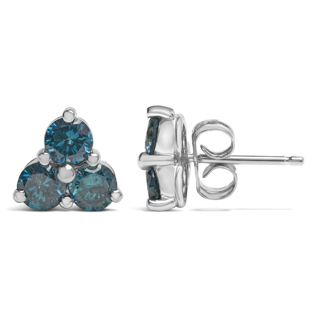 Aretes tipo botón con trío de diamantes azules tratados en oro blanco de 14 kt (1 1/3 ct, azules) - Friggin Jewelry