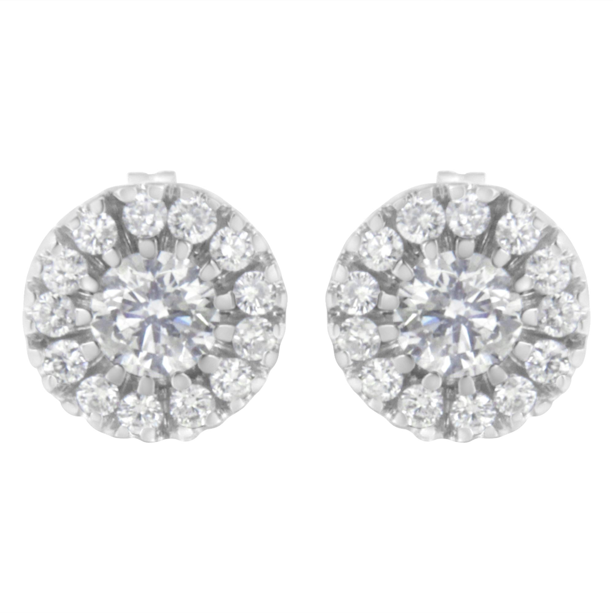 Orecchini a bottone con alone di diamanti da 1 carato in oro bianco 14k (purezza IJ, colore I1-I2) - Friggin Jewelry