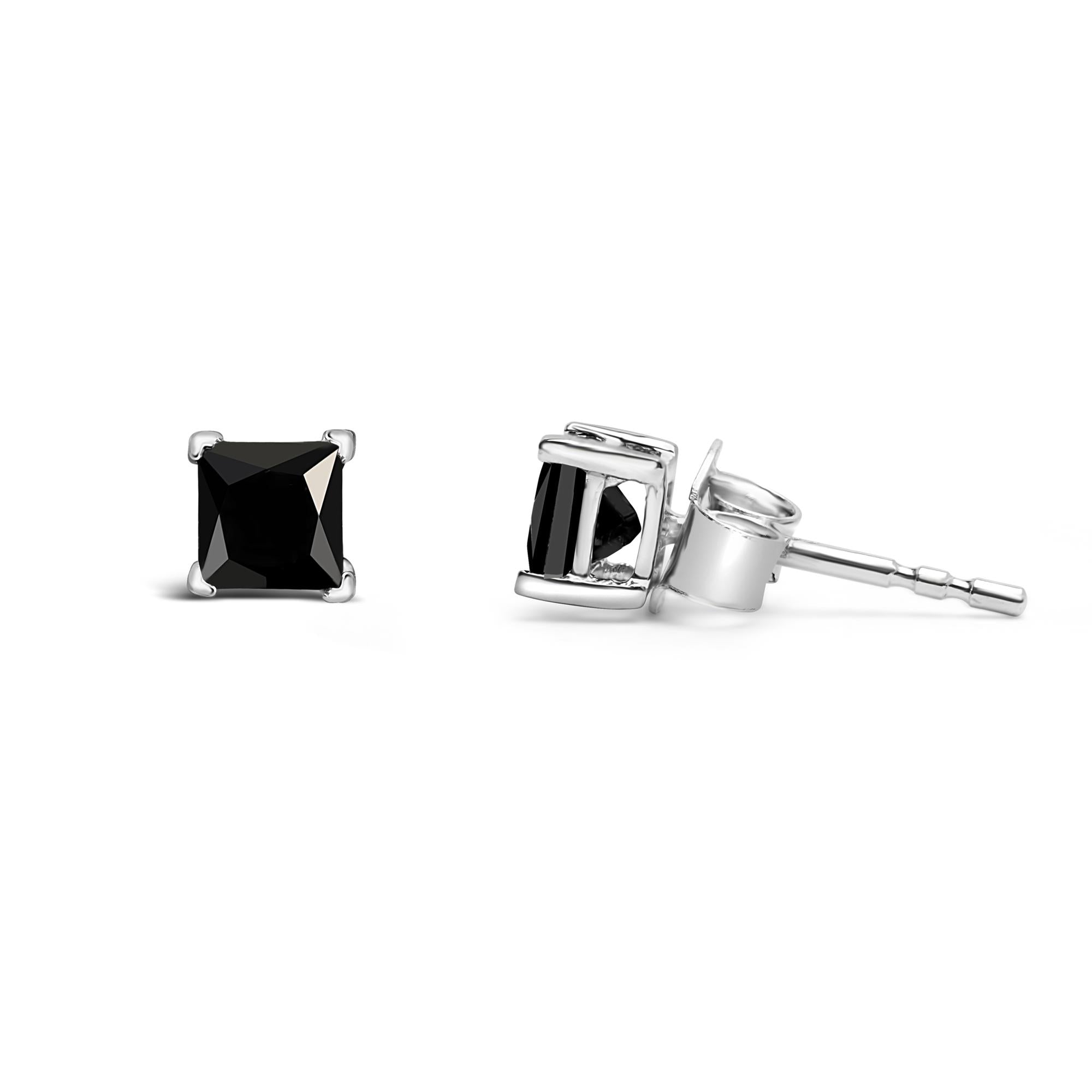 Aretes clásicos de 4 puntas con diamantes negros de talla princesa en oro blanco de 14 quilates - Cierre a presión - Friggin Jewelry