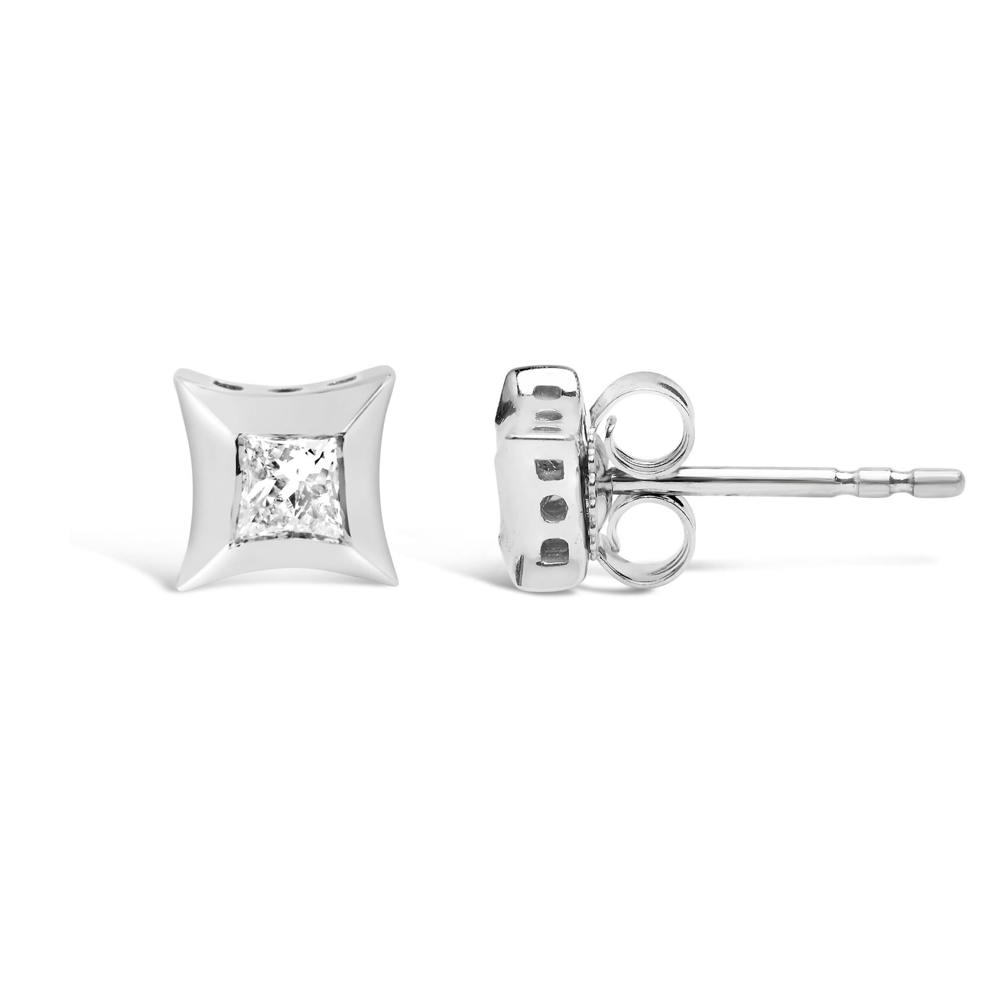 Orecchini a bottone in oro bianco 10 carati con diamanti taglio principessa incastonati in modo invisibile da 1/5 ct (colore HI, purezza SI2-I1) - Friggin Jewelry