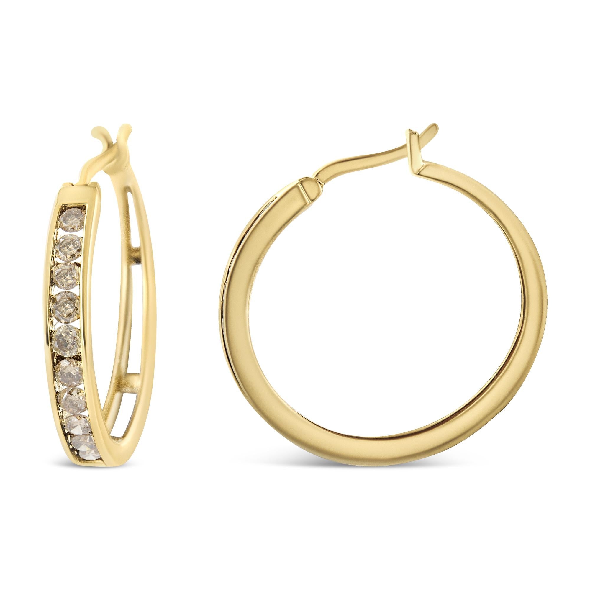 Orecchini a cerchio in argento sterling 925 placcato oro giallo 14 carati con diamanti color champagne incastonati a canale da 1,0 carati e chiusura a scatto (colore KL, purezza I1-I2) - Friggin Jewelry