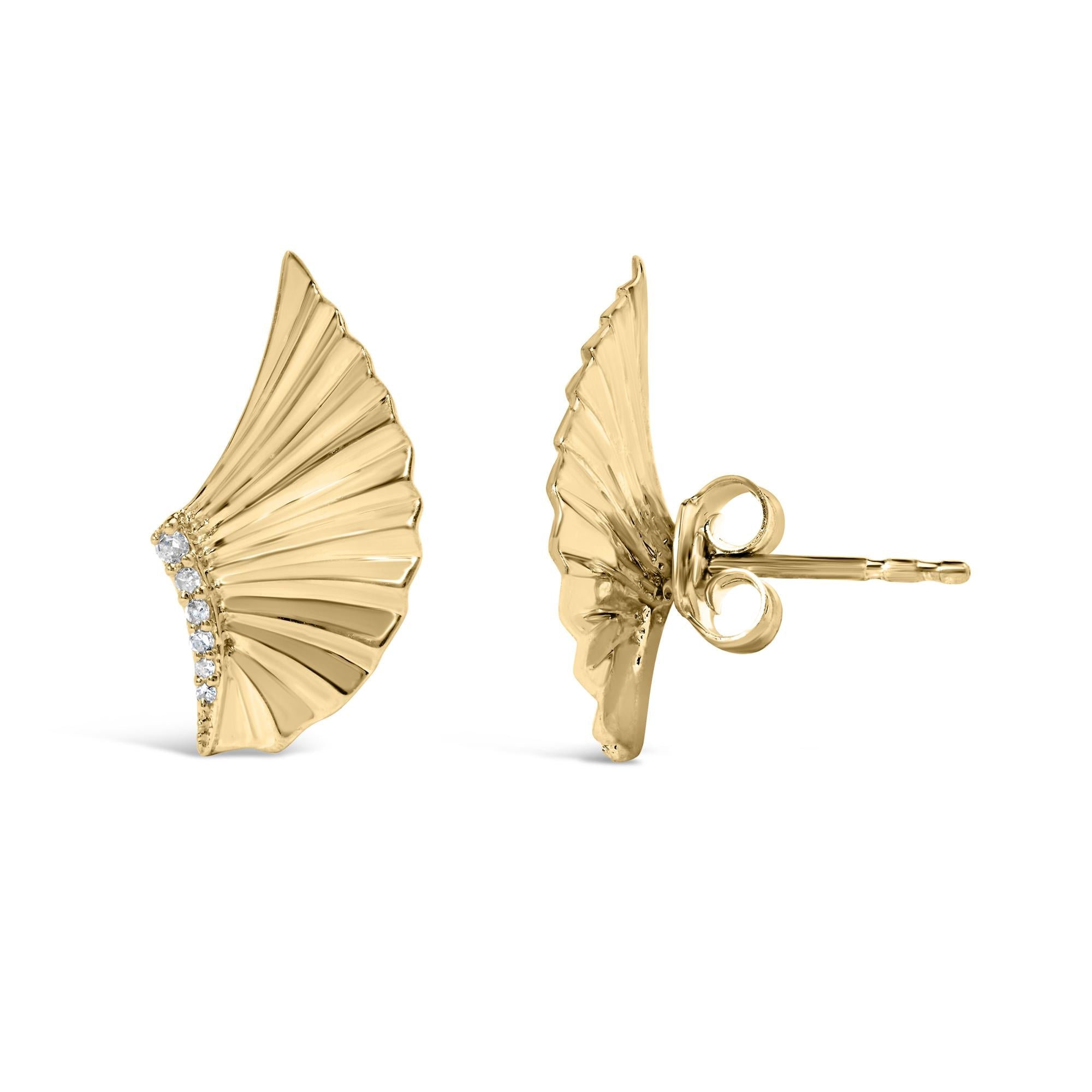 Aretes tipo abanico con detalles de diamantes en plata de ley 925 bañados en oro amarillo de 14 quilates (color HI, claridad I1-I2) - Friggin Jewelry