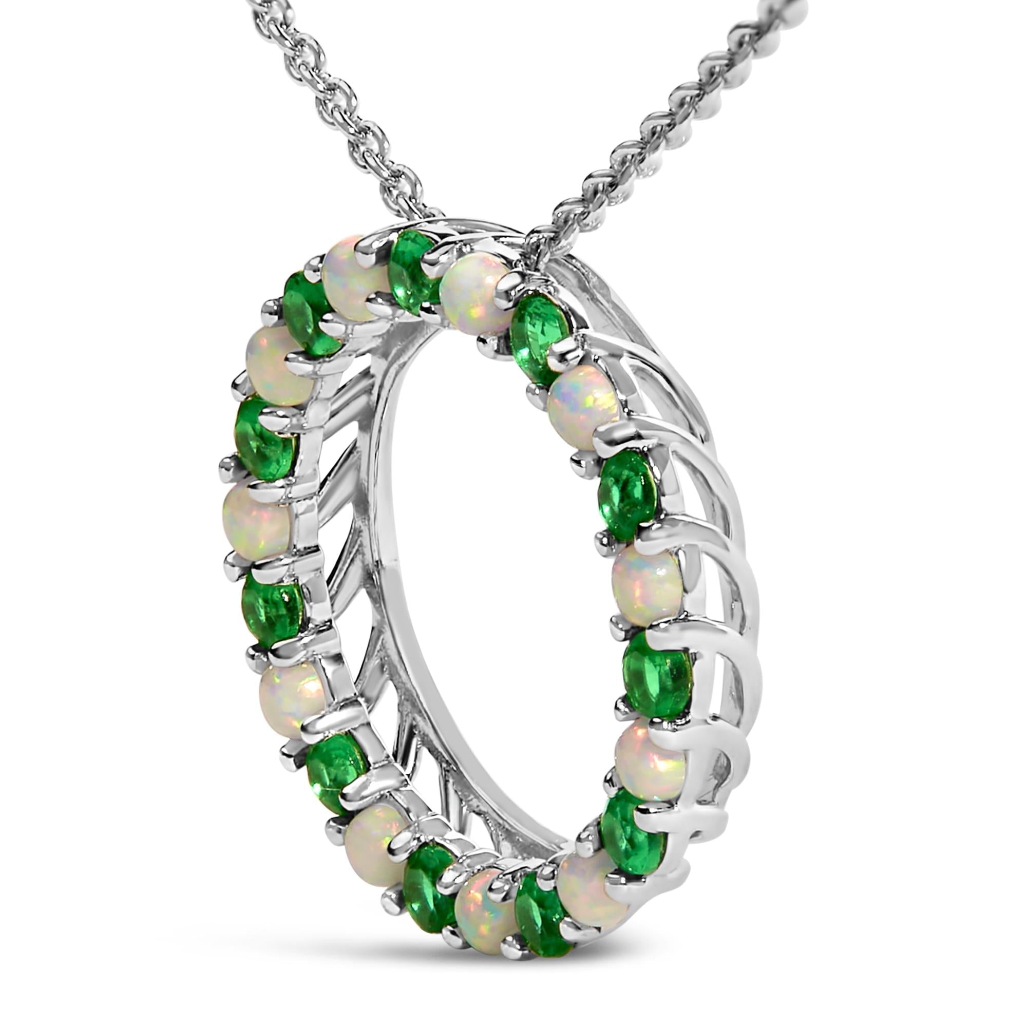 Collar con colgante circular de esmeralda verde y ópalo en plata de ley 925 - Friggin Jewelry