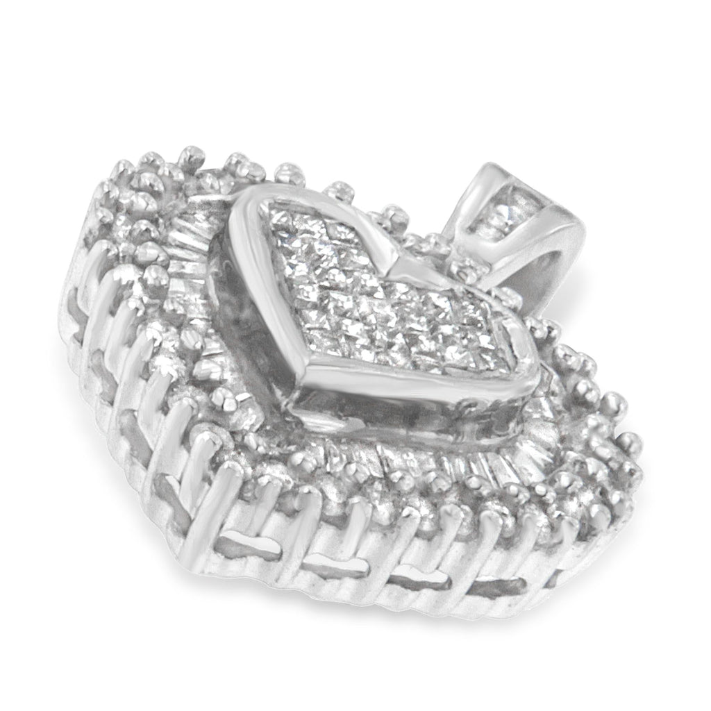 Collar con colgante de corazón de diamantes de 1 ct en oro blanco de 10 quilates (HI, I1-I2) - Friggin Jewelry
