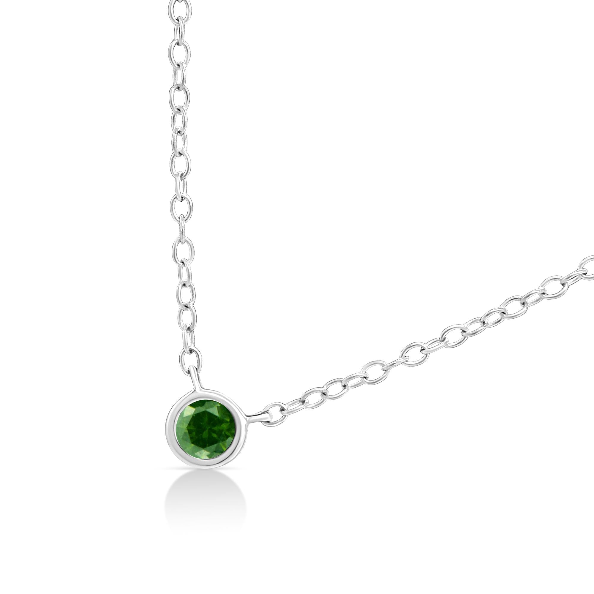 Collar con colgante ajustable solitario de 40,6 a 45,7 cm en plata de ley 925 con diamantes de colores de 1/10 ct y engaste en bisel (color realzado, claridad I1-I2) - Friggin Jewelry