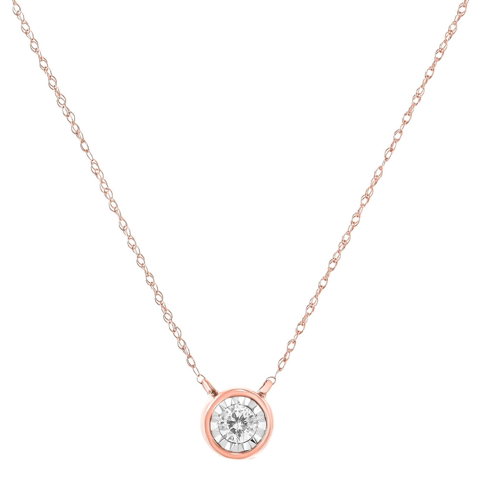 Collar con colgante solitario de oro de 10 quilates con diamantes redondos de talla brillante engastados en bisel (color JK, claridad I2-I3) - 40,6 cm con extensor de 5 cm - Friggin Jewelry