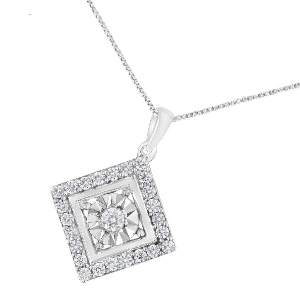 Collana con ciondolo quadrato in oro bianco 10 carati con diamanti da 1/2 carati (colore IJ, purezza I2-I3) - Friggin Jewelry