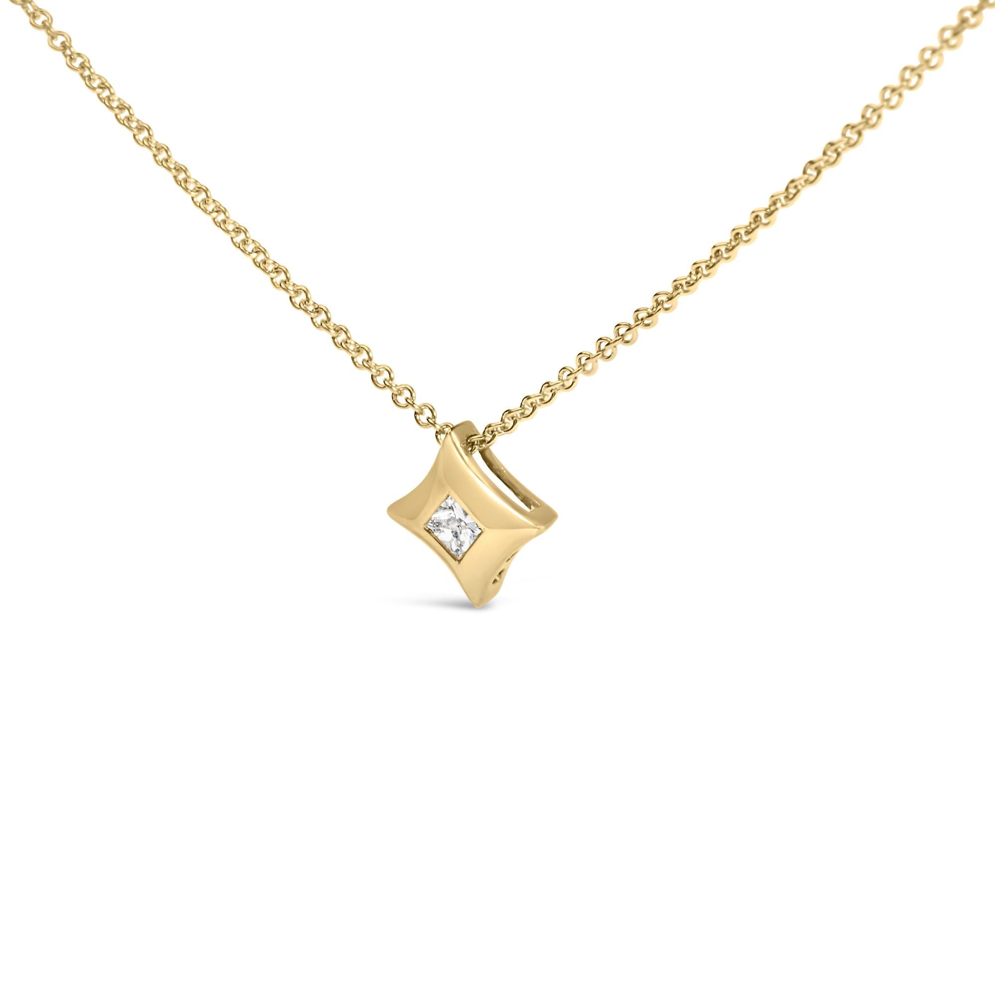 Collana con pendente solitario a forma di aquilone con diamanti da principessa incastonati a castone da 1/5 carati in oro 10 carati - Friggin Jewelry