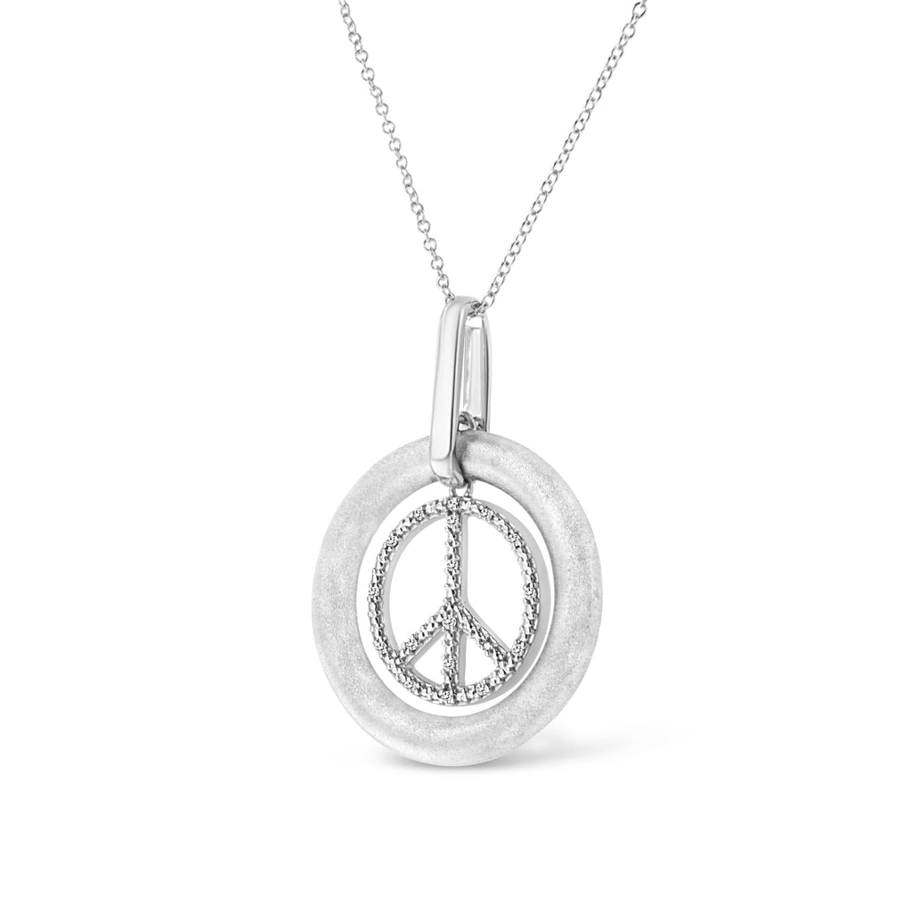 Collana con ciondolo da 18" in argento sterling 925 con finitura opaca e diamanti, simbolo della pace danzante (colore IJ, purezza I1-I2) - Friggin Jewelry