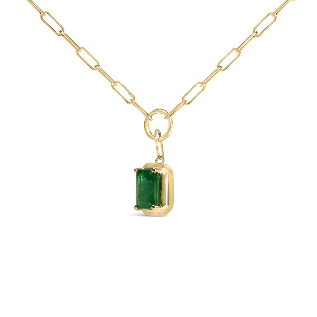 Collar con colgante solitario de esmeralda verde de 6 x 4 mm en oro amarillo de 10 quilates (45,7 cm) - Friggin Jewelry