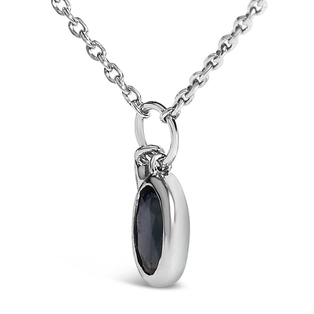 Collar con colgante doble de oro blanco de 10 quilates con zafiro azul ovalado y diamantes - 45,7 cm - Friggin Jewelry