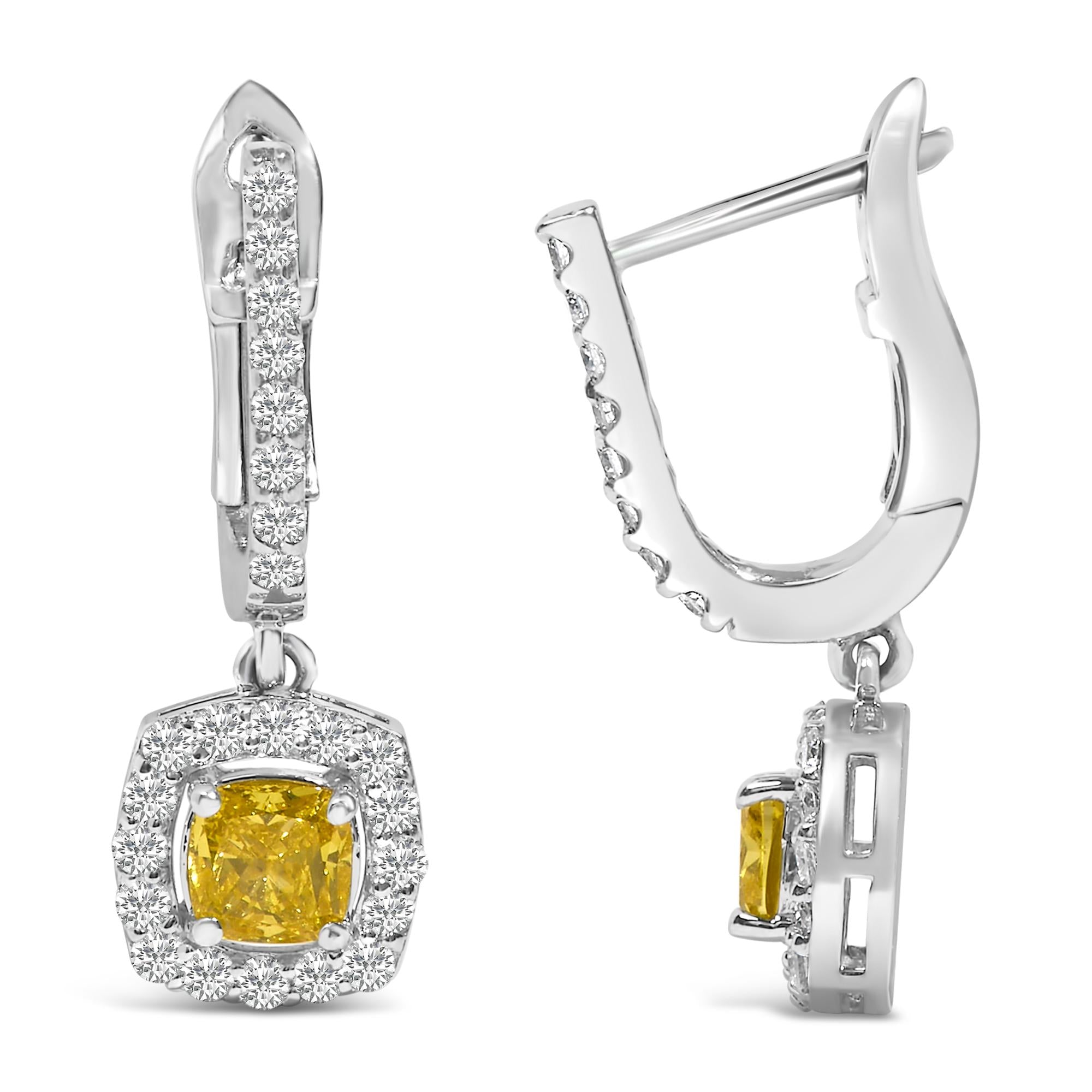 Pendientes colgantes con halo de diamantes amarillos cultivados en laboratorio de 1 1/5 ct en oro blanco de 14 quilates - Friggin Jewelry