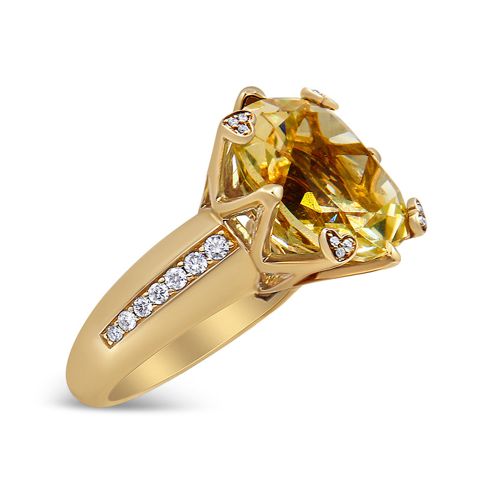 18K Yellow Gold 15x15mm Cushion Cut Lemon Quartz and 1/4 Cttw Diamond Accented Cocktail Ring (F-G Color, VS1-VS2 Clarity) - Friggin Jewelry