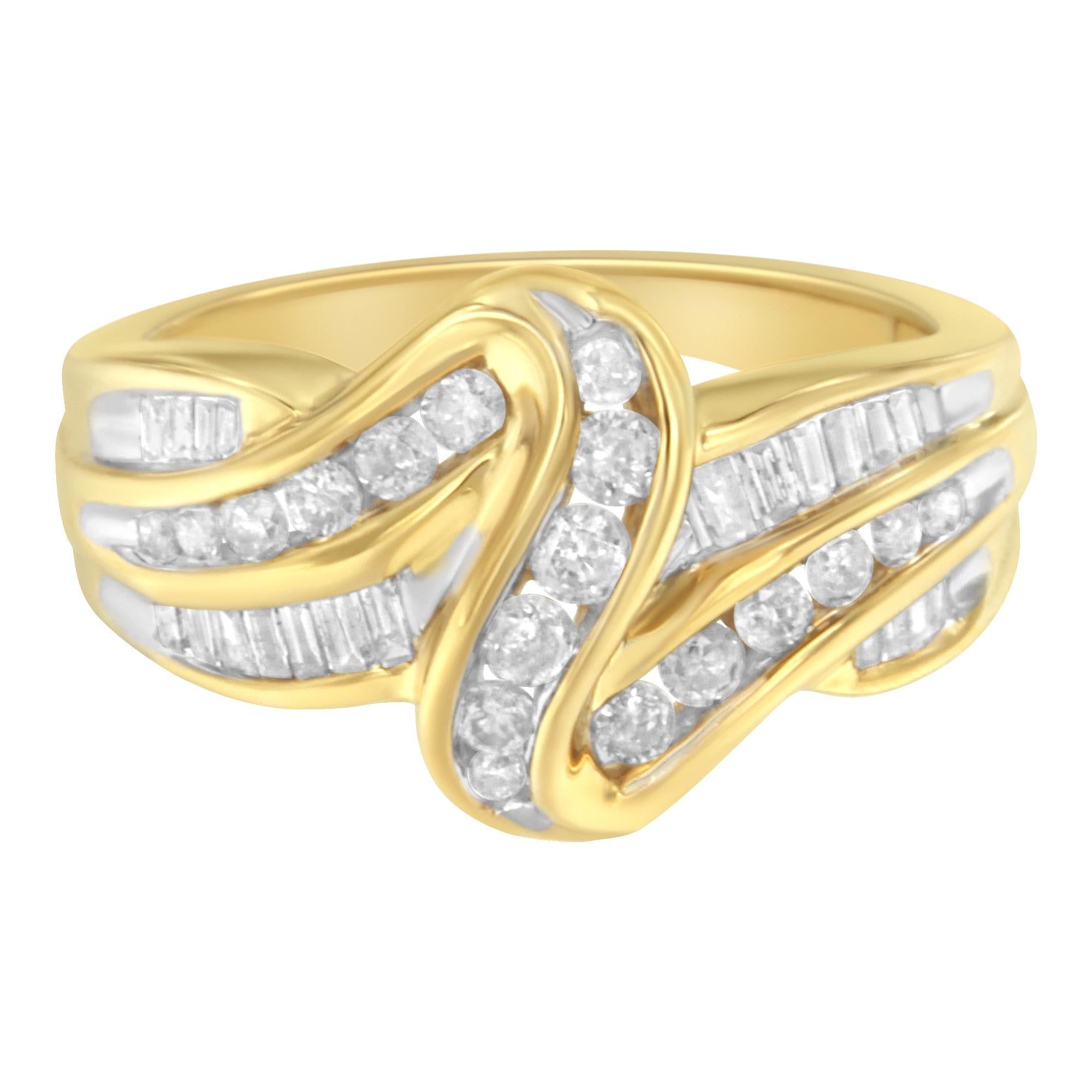 Anello bypass a doppio gambo con diamanti taglio baguette e taglio rotondo incastonati a canale da 3/4 carati in oro giallo 10 carati (colore JK, purezza I1-I2) - Friggin Jewelry