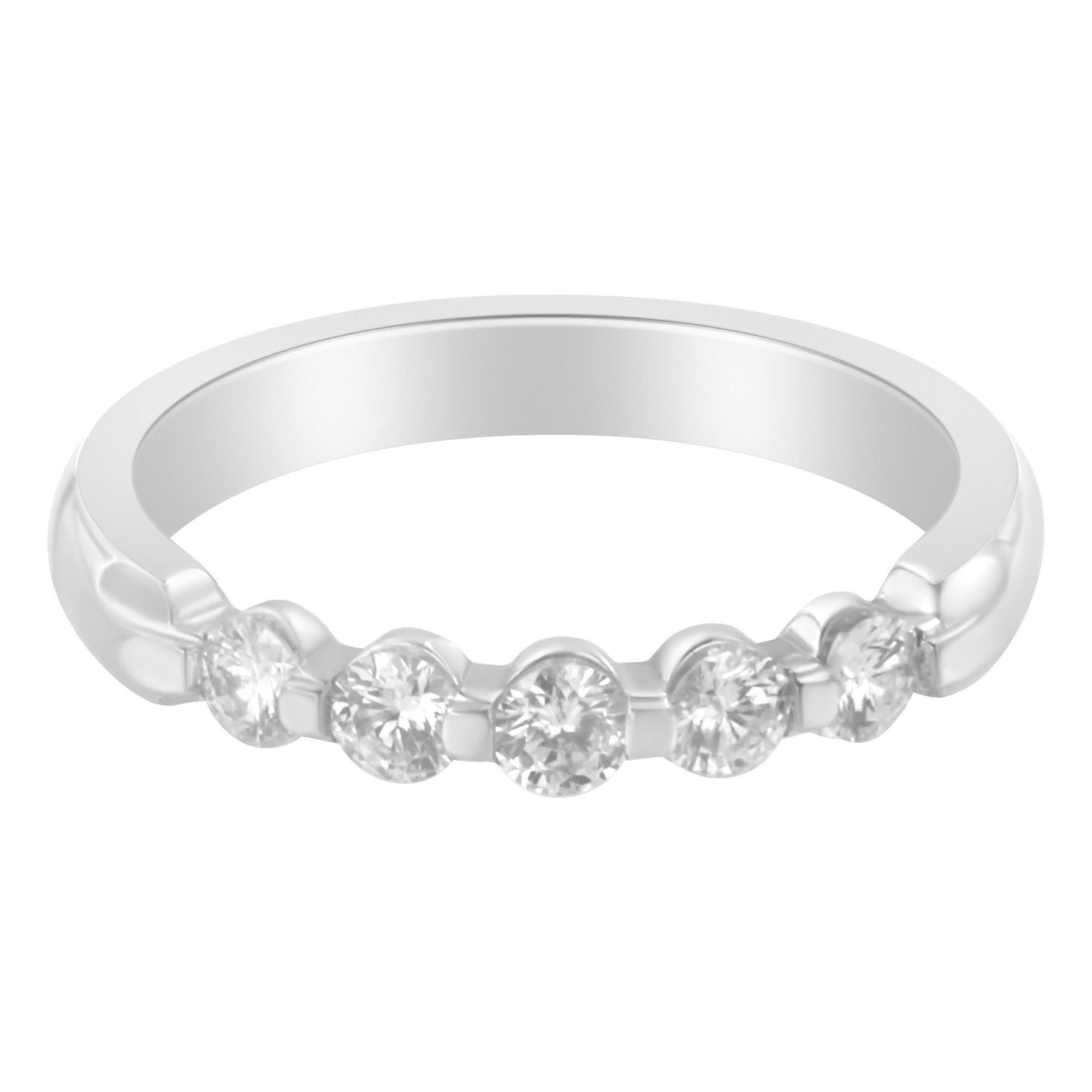 Anello a fascia in oro bianco 14 carati con 5 diamanti da 1/2 ct (purezza elevata, colore SI2-I1) - Friggin Jewelry
