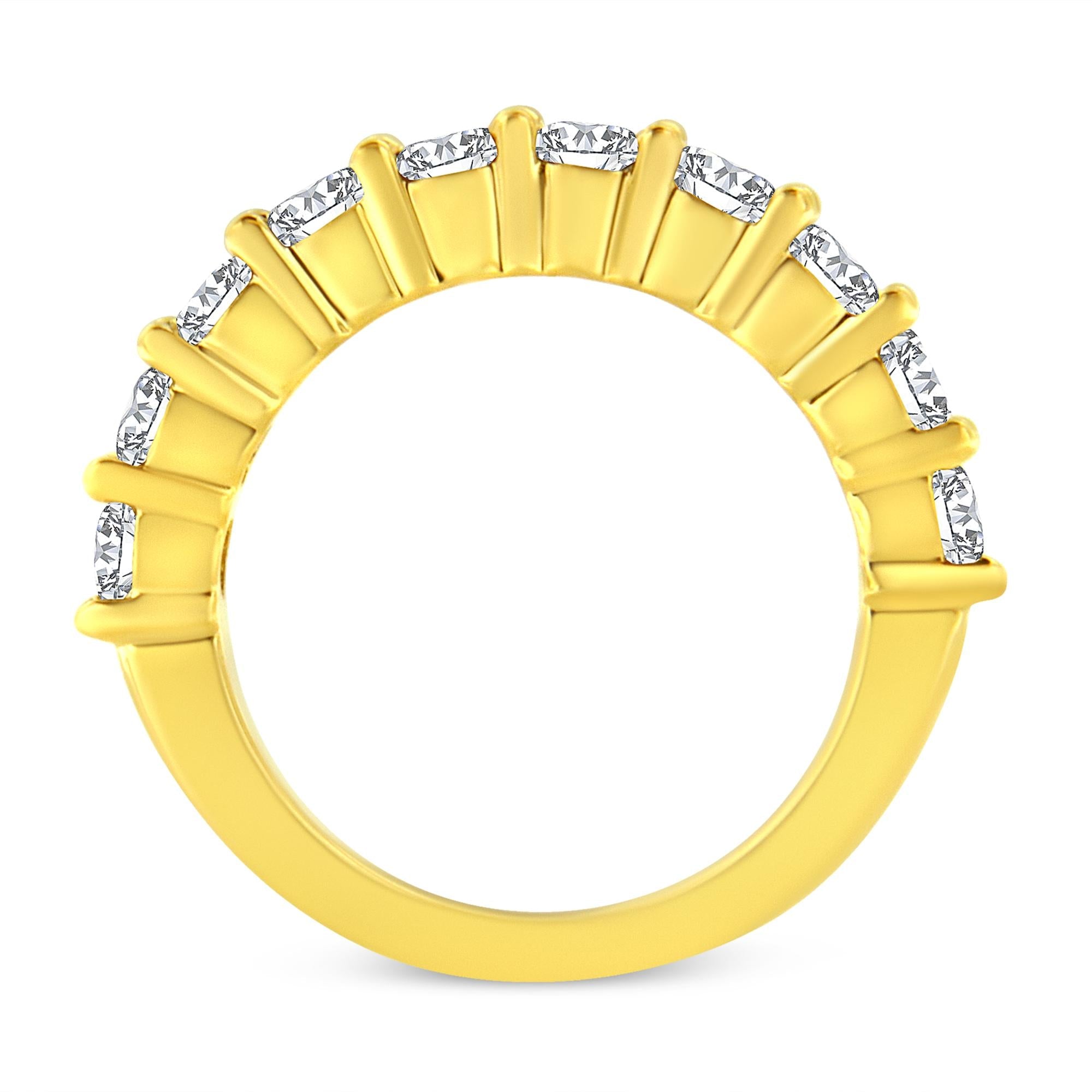 Anillo de aniversario de 10 piedras con diamantes redondos de talla brillante de 2,0 quilates y baño de oro amarillo de 14 quilates en plata de ley 925 (color JK, claridad I1-I2) - Friggin Jewelry