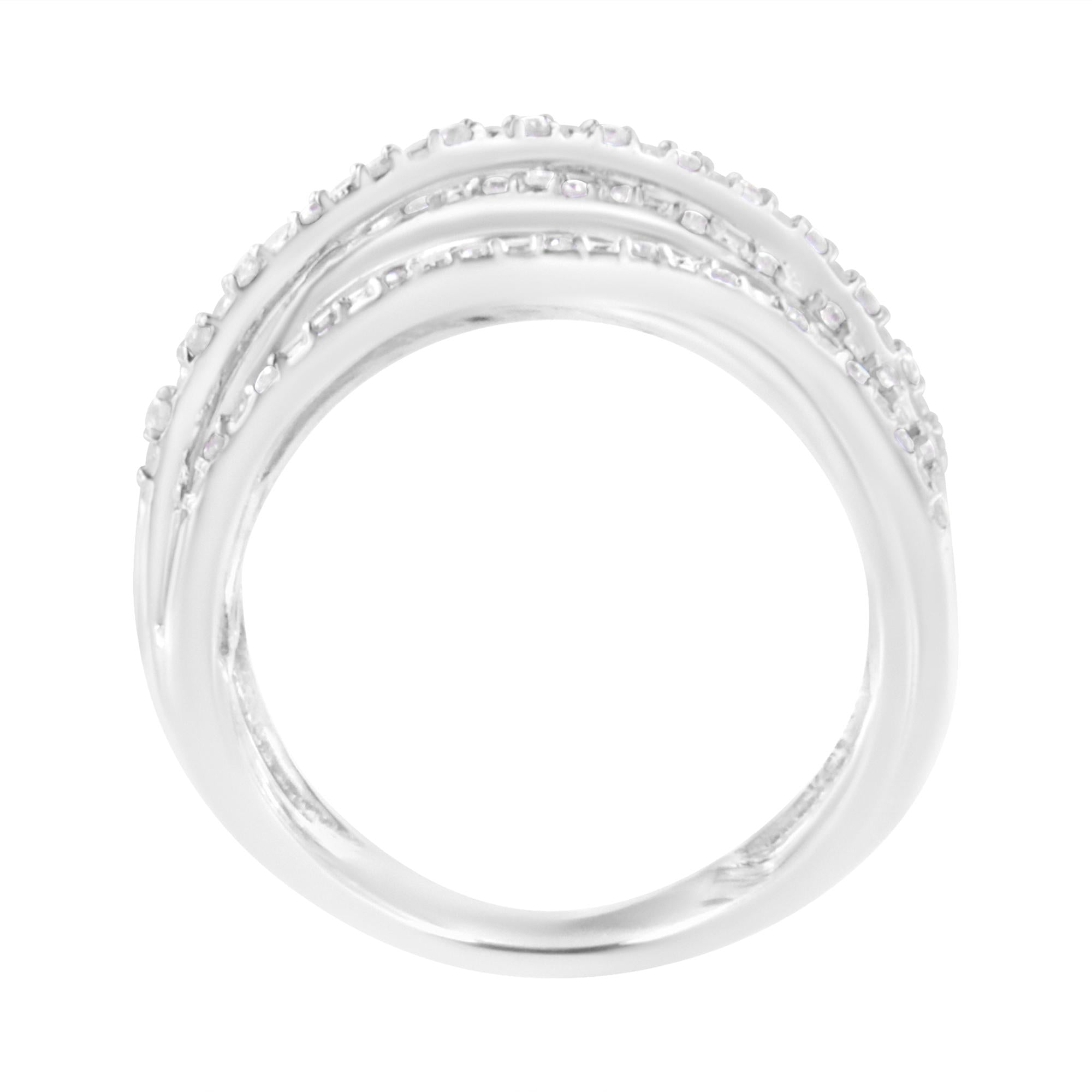 Anillo de plata de ley 925 con diamante de talla redonda de 1/4 quilates engastado en garras (color IJ, claridad I1-I2) - Friggin Jewelry