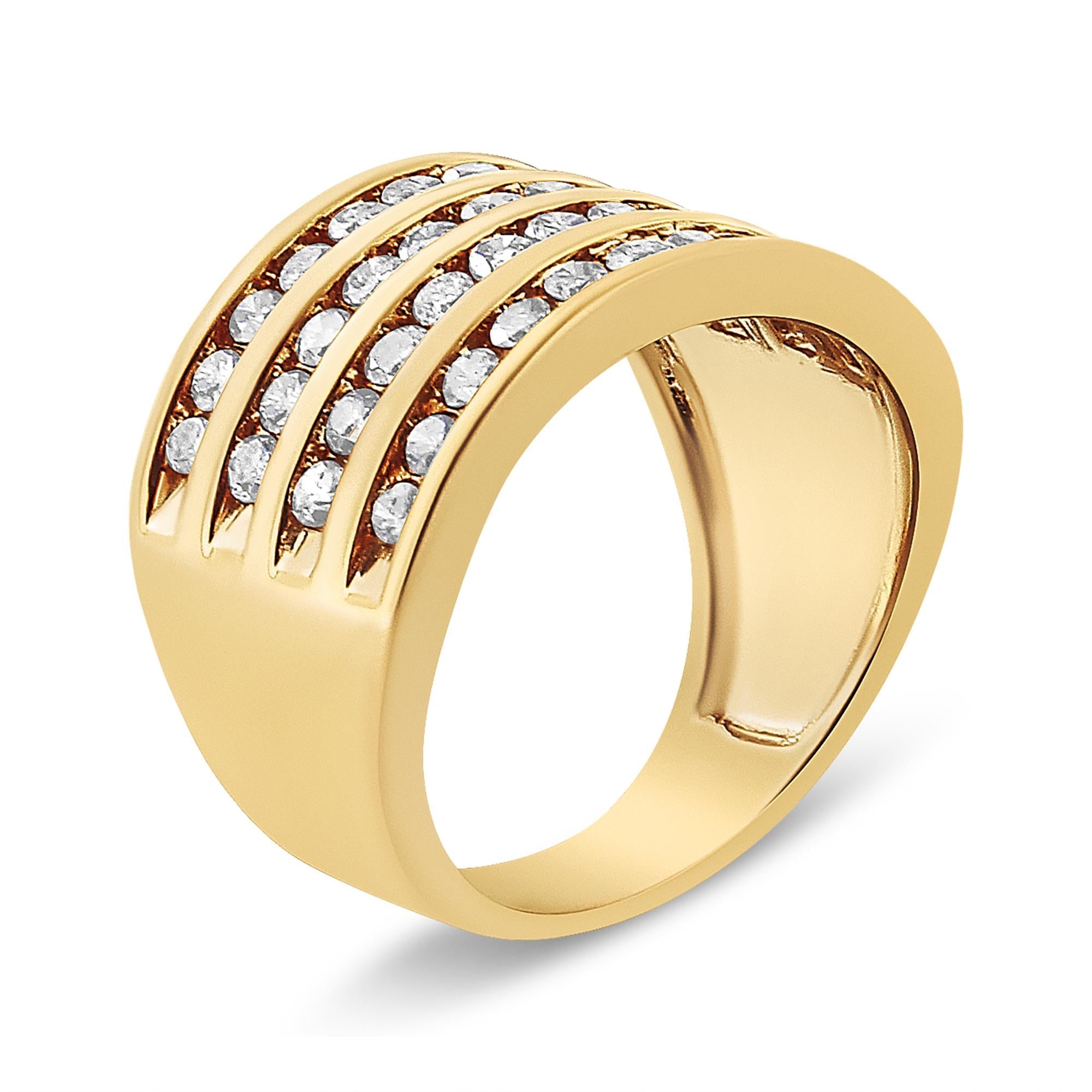 Anillo de banda de canal de cuatro filas de diamantes de 1 1/2 ct con baño de oro amarillo de 10 quilates y plata esterlina 925 (color champán, claridad I2-I3) - Friggin Jewelry