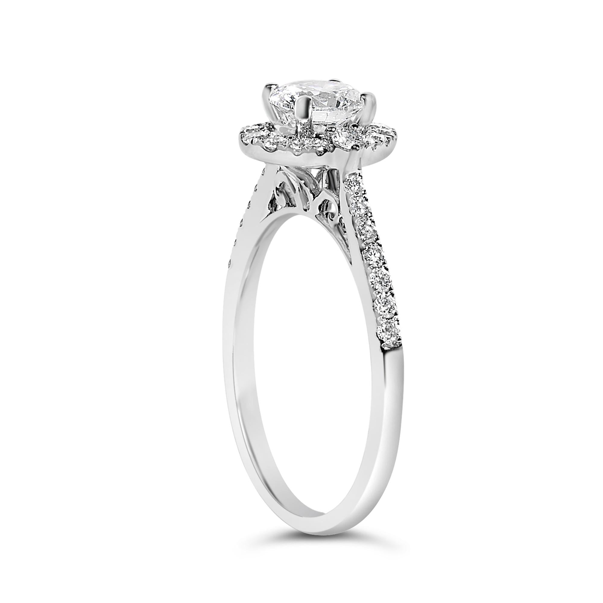 Anello di fidanzamento con alone ovale in oro bianco 14 carati con diamanti coltivati ​​in laboratorio da 1,00 ct (colore FG, purezza VS1-VS2) - Friggin Jewelry