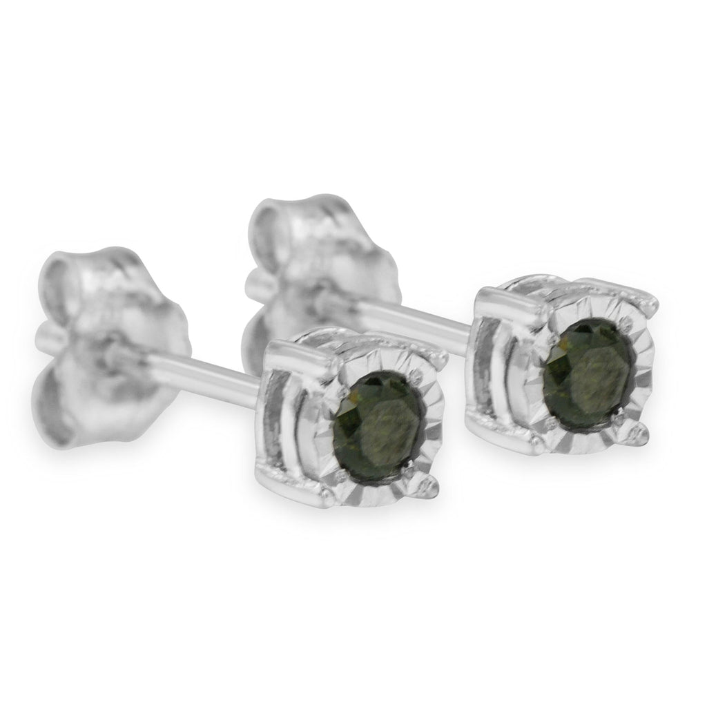 Pendientes solitarios de plata de ley con diamante verde tratado en talla rosa (0,25 cts, color verde, claridad I2-I3) - Friggin Jewelry