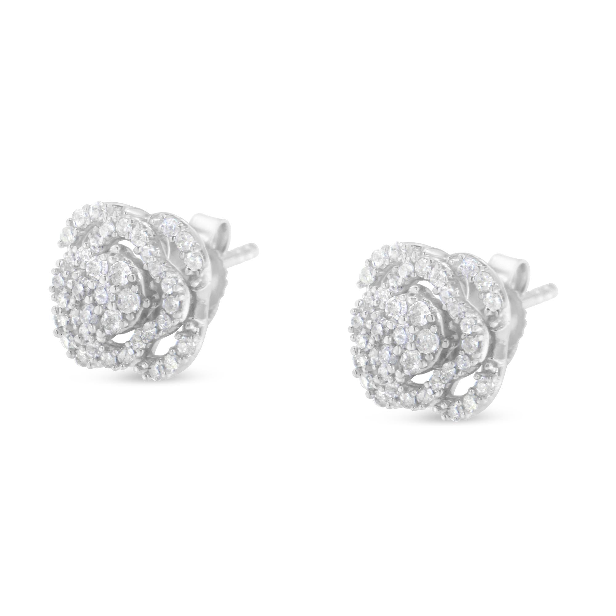 Pendiente de botón con halo y racimo floral de diamantes de talla redonda de 1/2 ct en plata de ley 925 (color IJ, claridad I3) - Friggin Jewelry