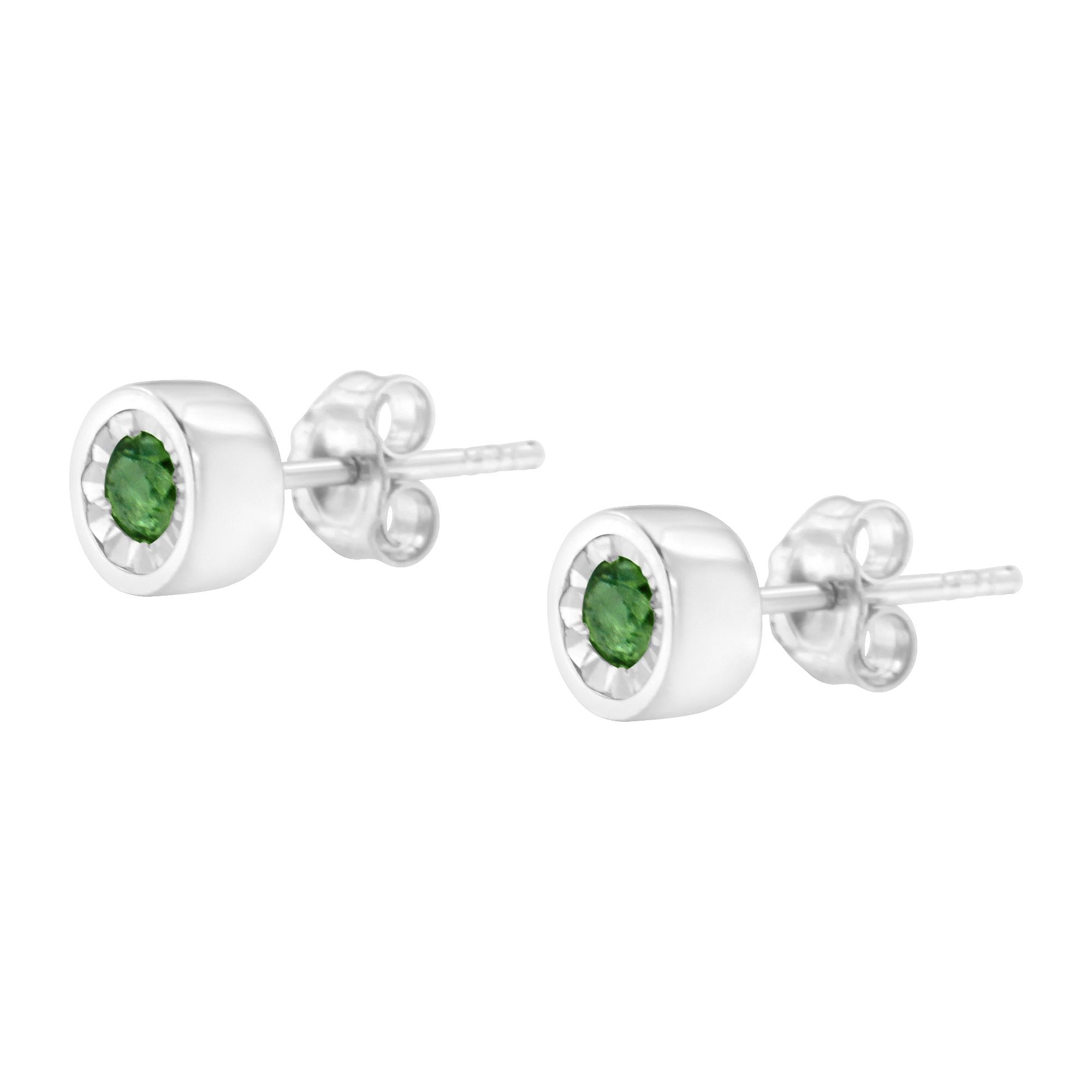 .925 Sterling Silver 0.15 Cttw Round Brilliant-Cut Green Diamond Miracle-Set Stud Earrings (Fancy Color-Enhanced, I1-I2 Clarity) - Friggin Jewelry