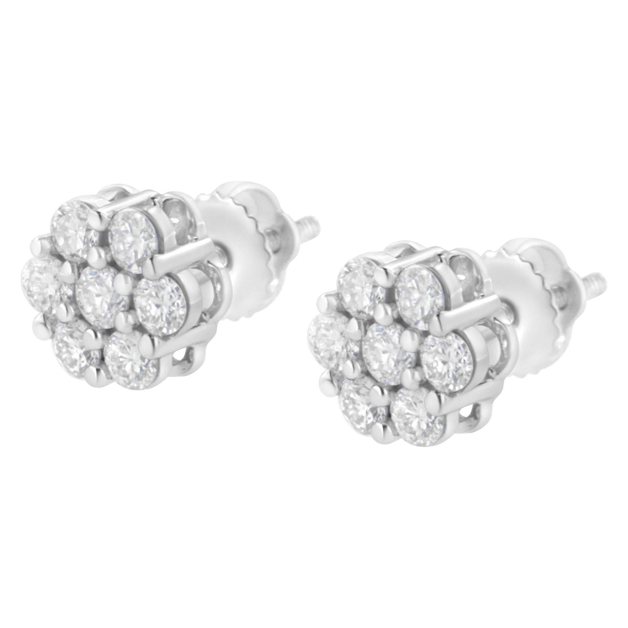 Aretes de oro blanco de 14 quilates con 7 diamantes redondos de talla brillante y cierre de rosca (IJ, SI2-I1) - Friggin Jewelry