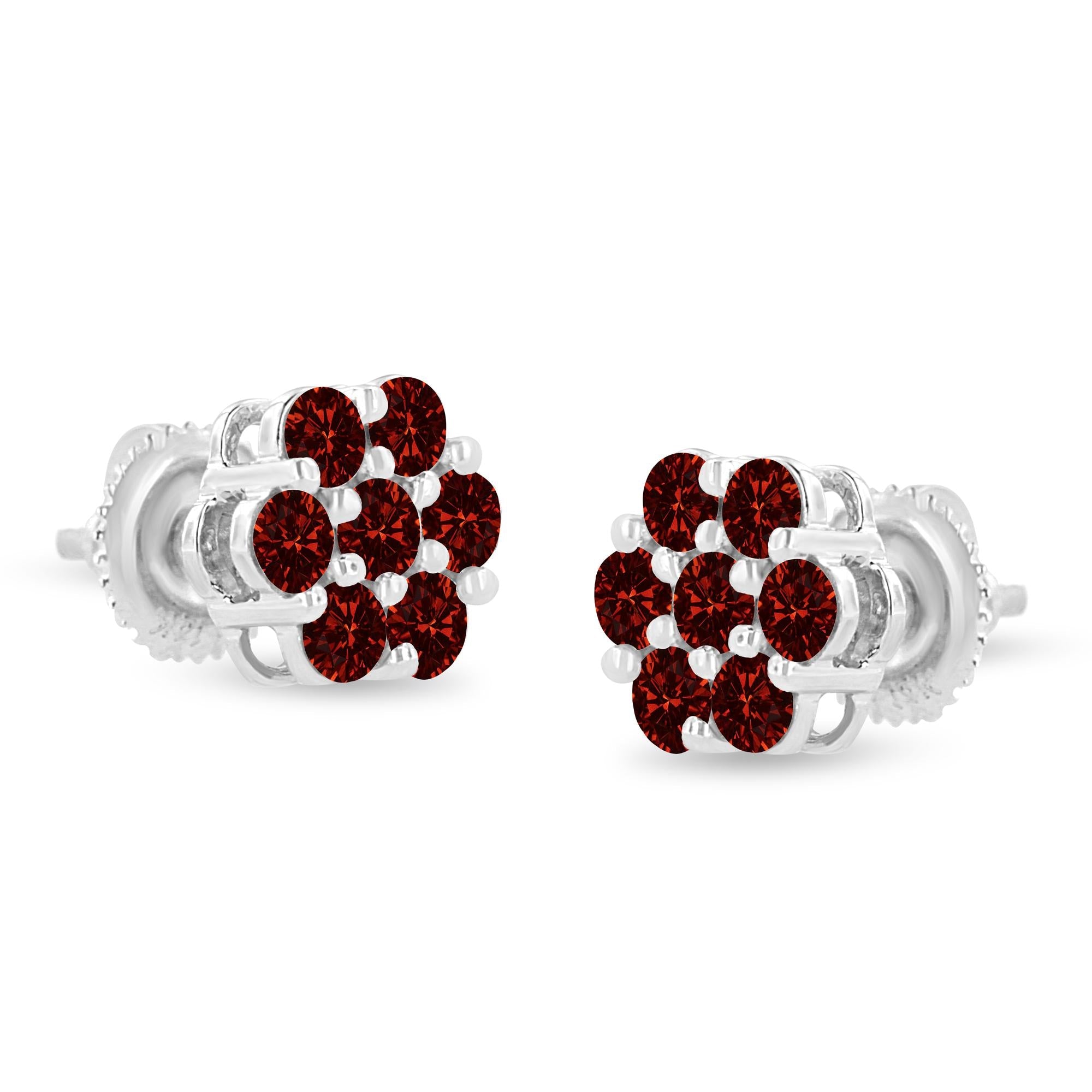 Aretes florales de oro blanco de 14 quilates con diamantes rojos tratados de 1,0 ct y 7 piedras engastadas en garras (color rojo tratado, claridad SI2-I1) - Friggin Jewelry