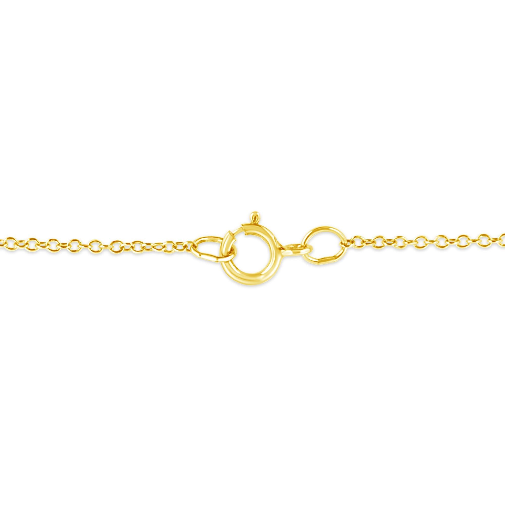 Collar con colgante de 45,7 cm en plata de ley 925 bañada en oro amarillo de 10 quilates y diamantes redondos engastados milagrosos de 1/10 quilates (formas a elegir) - Friggin Jewelry