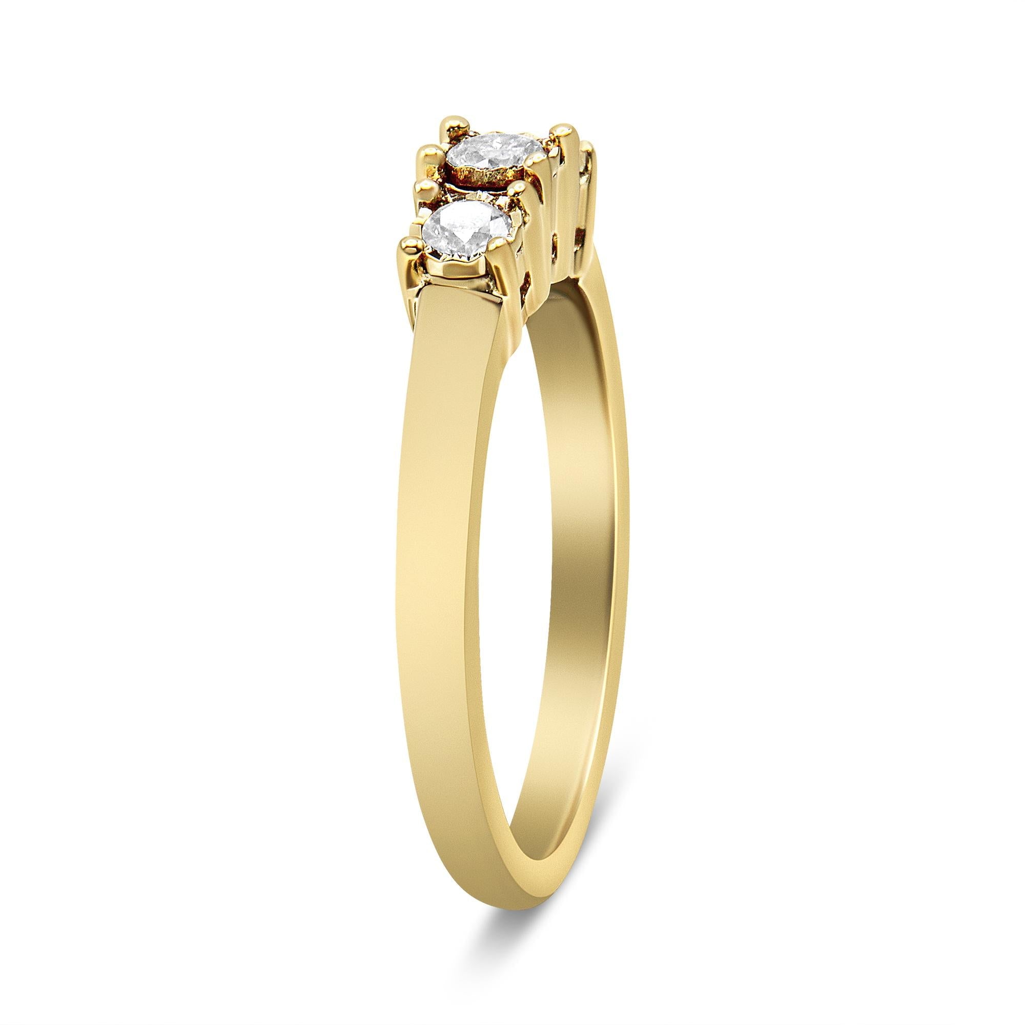 Anillo de plata de ley 925 bañado en oro amarillo de 14 quilates con 3 diamantes de 1/4 quilates (color JK, claridad I1-I2) - Friggin Jewelry