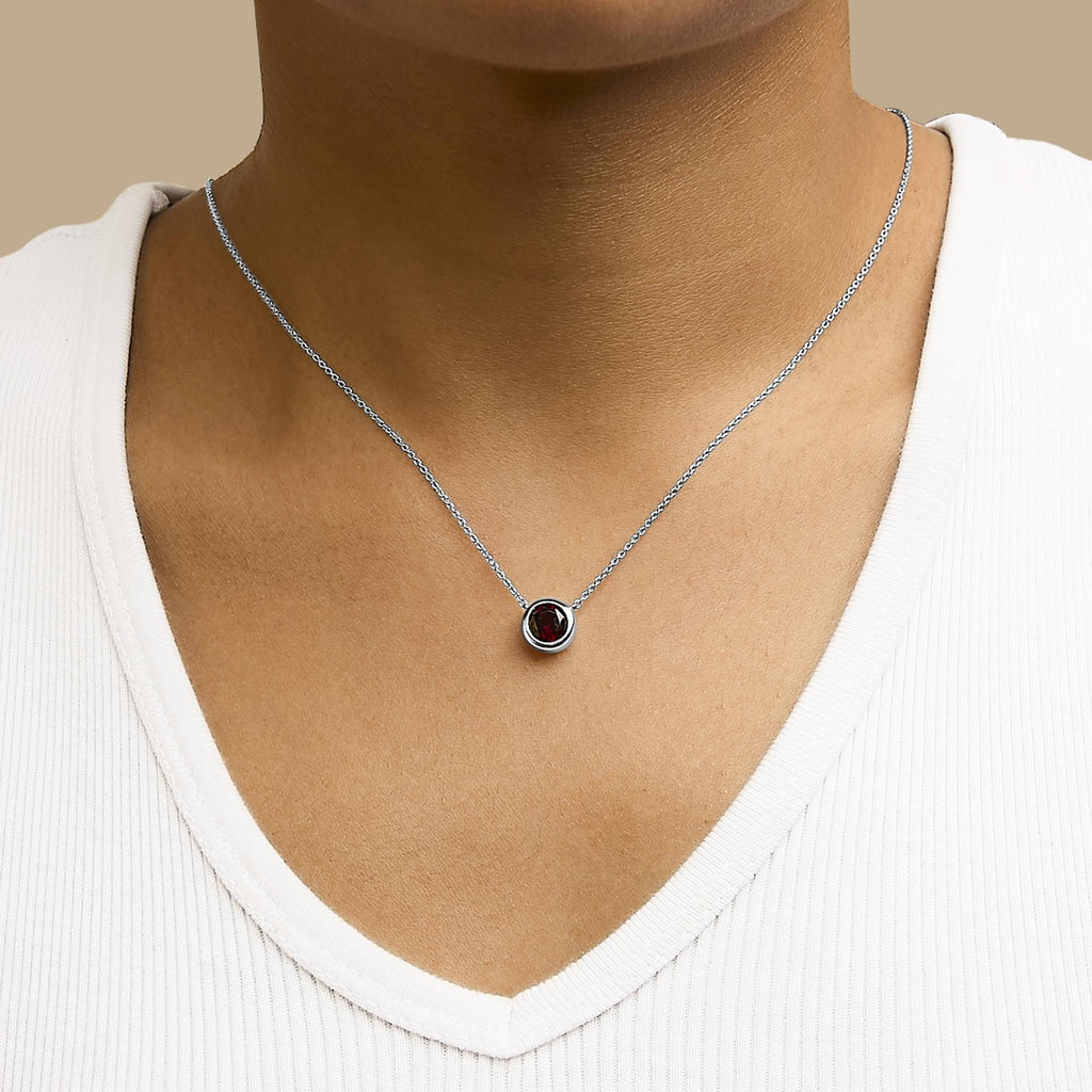 Collar con colgante de piedra preciosa creada en plata de ley 925 de 7 mm con bisel - 45,7 cm - Friggin Jewelry