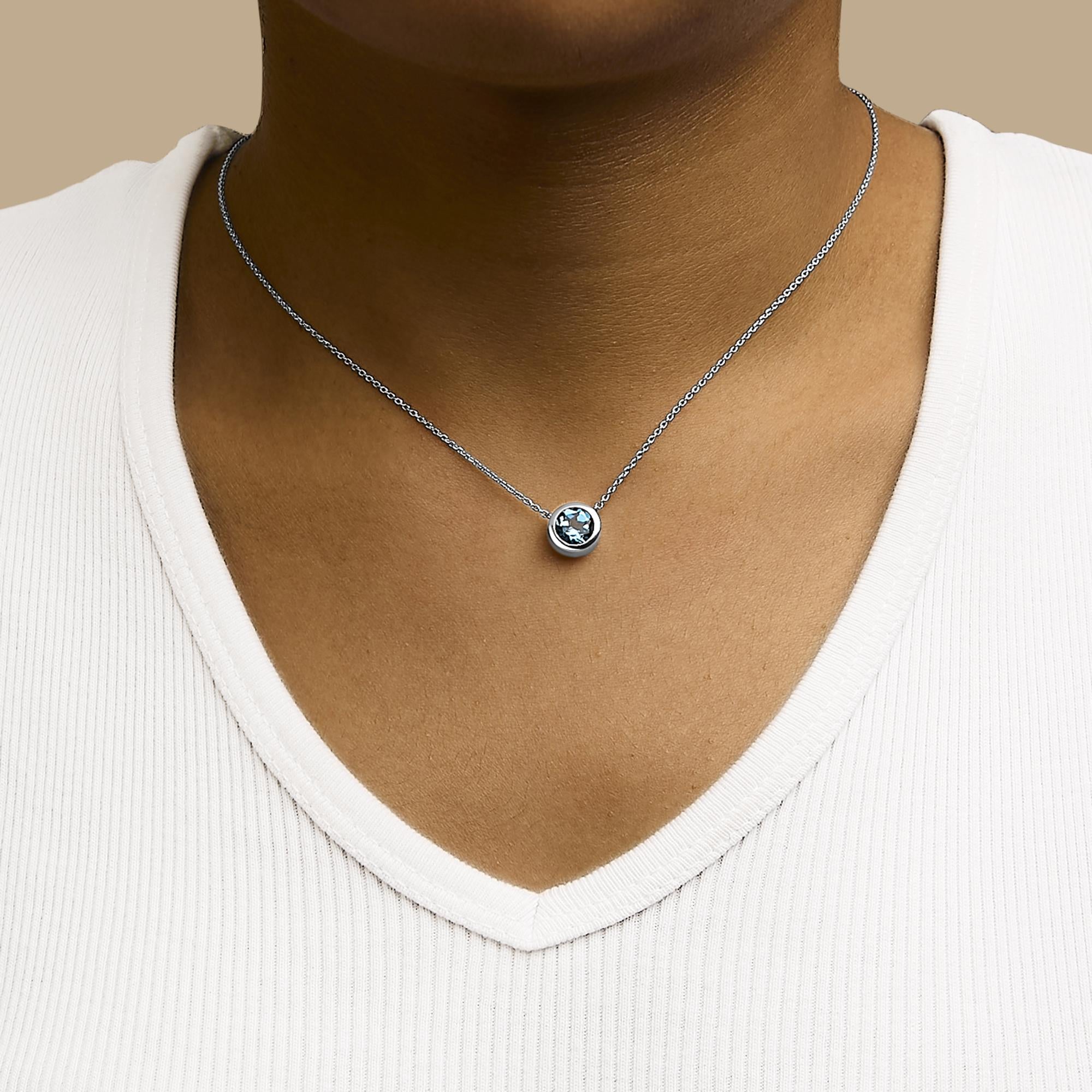 Collar con colgante de piedra preciosa creada en plata de ley 925 de 7 mm con bisel - 45,7 cm - Friggin Jewelry