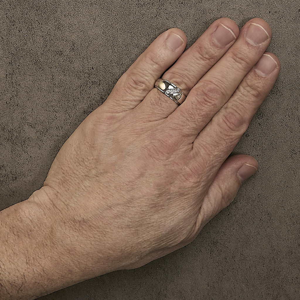 Men's .925 Sterling Silver 1/6 Cttw 3 Stone Diamond Band Ring (H-I Color, I1-I2 Clarity) - Friggin Jewelry