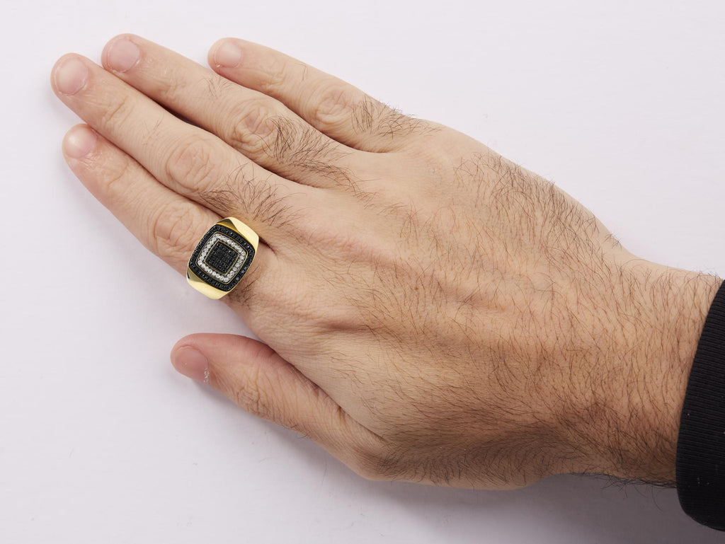 Anillo para hombre en oro amarillo de 10 quilates con diamantes blancos y negros de 3/4 quilates (color negro/IJ, claridad I2-I3) - Friggin Jewelry