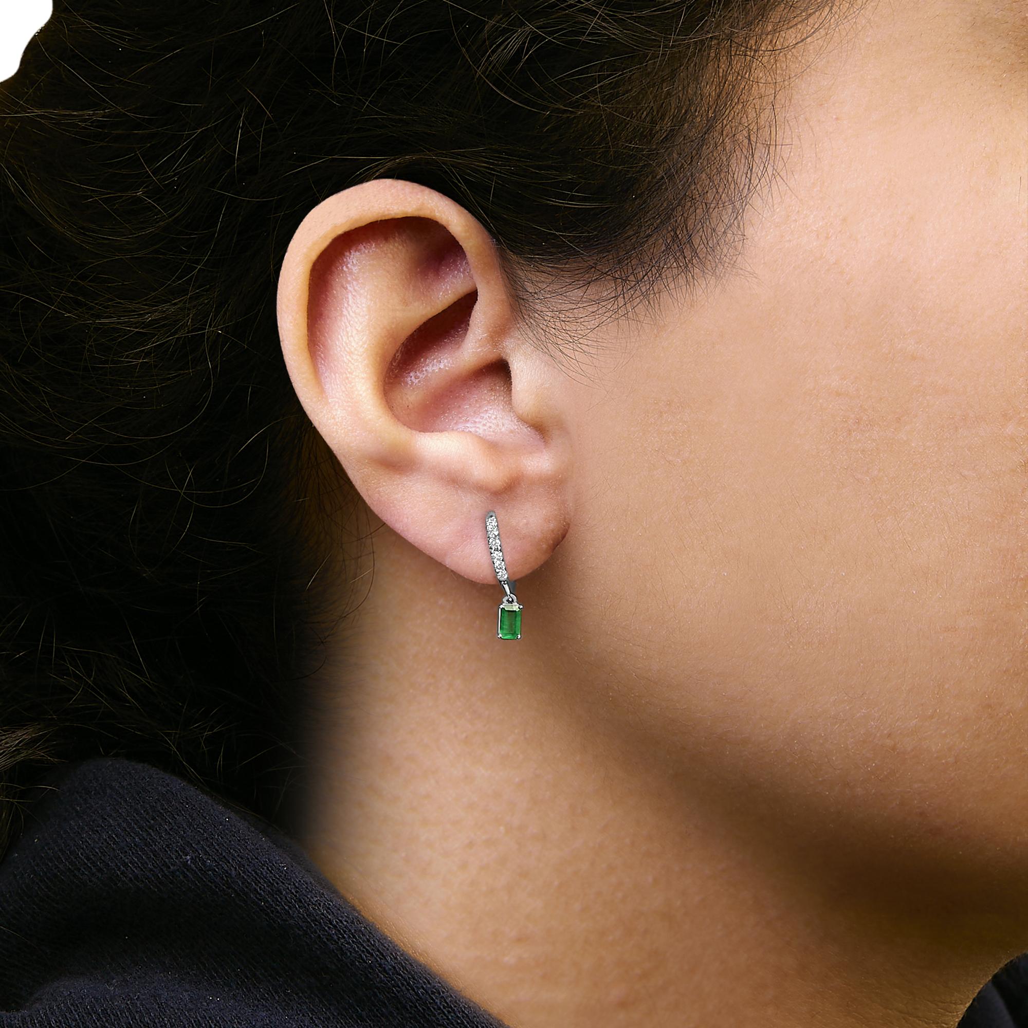 10K White Gold Oval Green Emerald and 1/8 Cttw Diamond Drop Earrings  (I-J Color, I1-I2 Clarity) - Friggin Jewelry