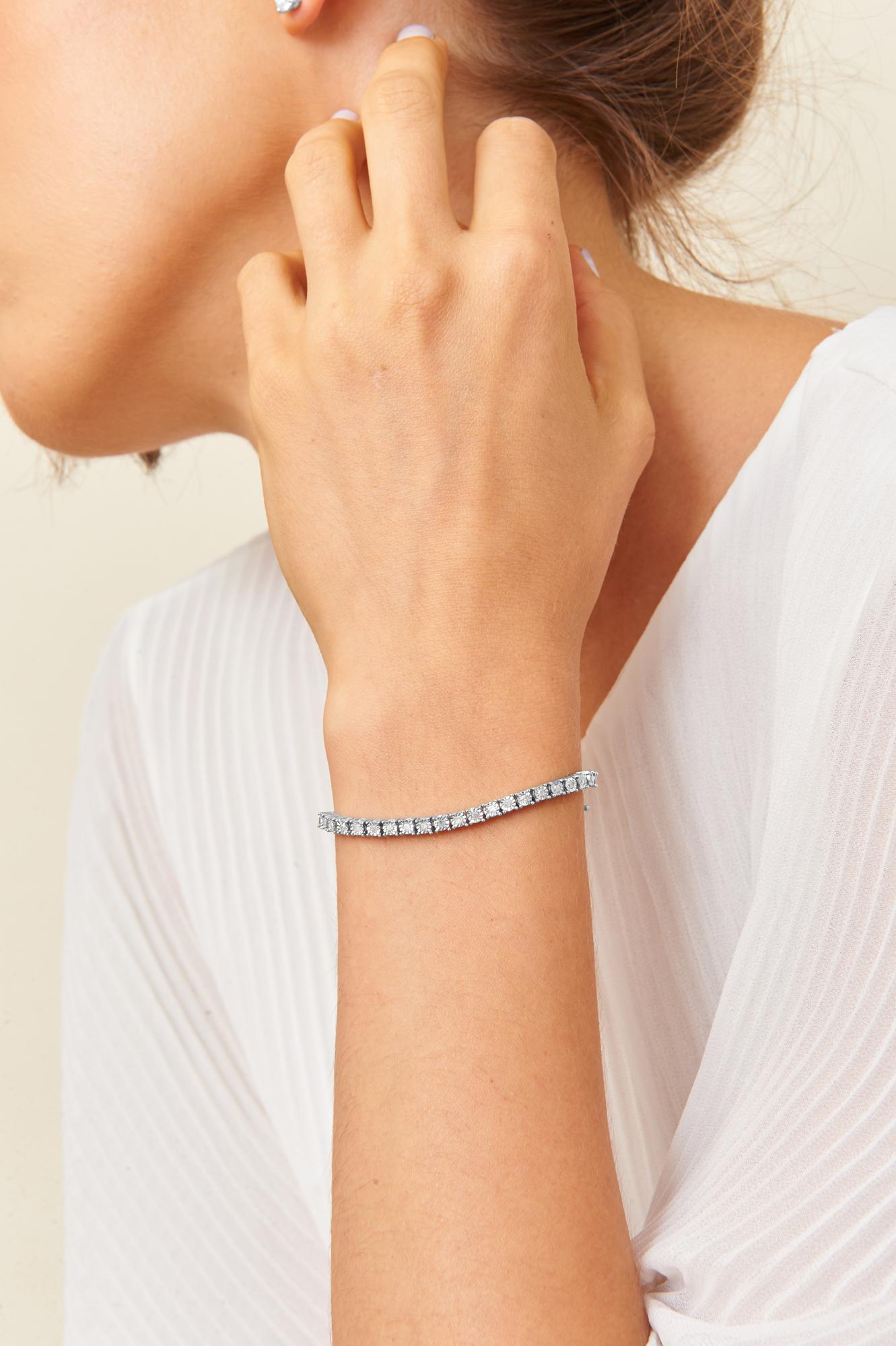 Pulsera de tenis de plata de ley 925 con certificación IGI, placa milagrosa de diamantes redondos de 1,0 quilates (color IJ, claridad I3) - Friggin Jewelry