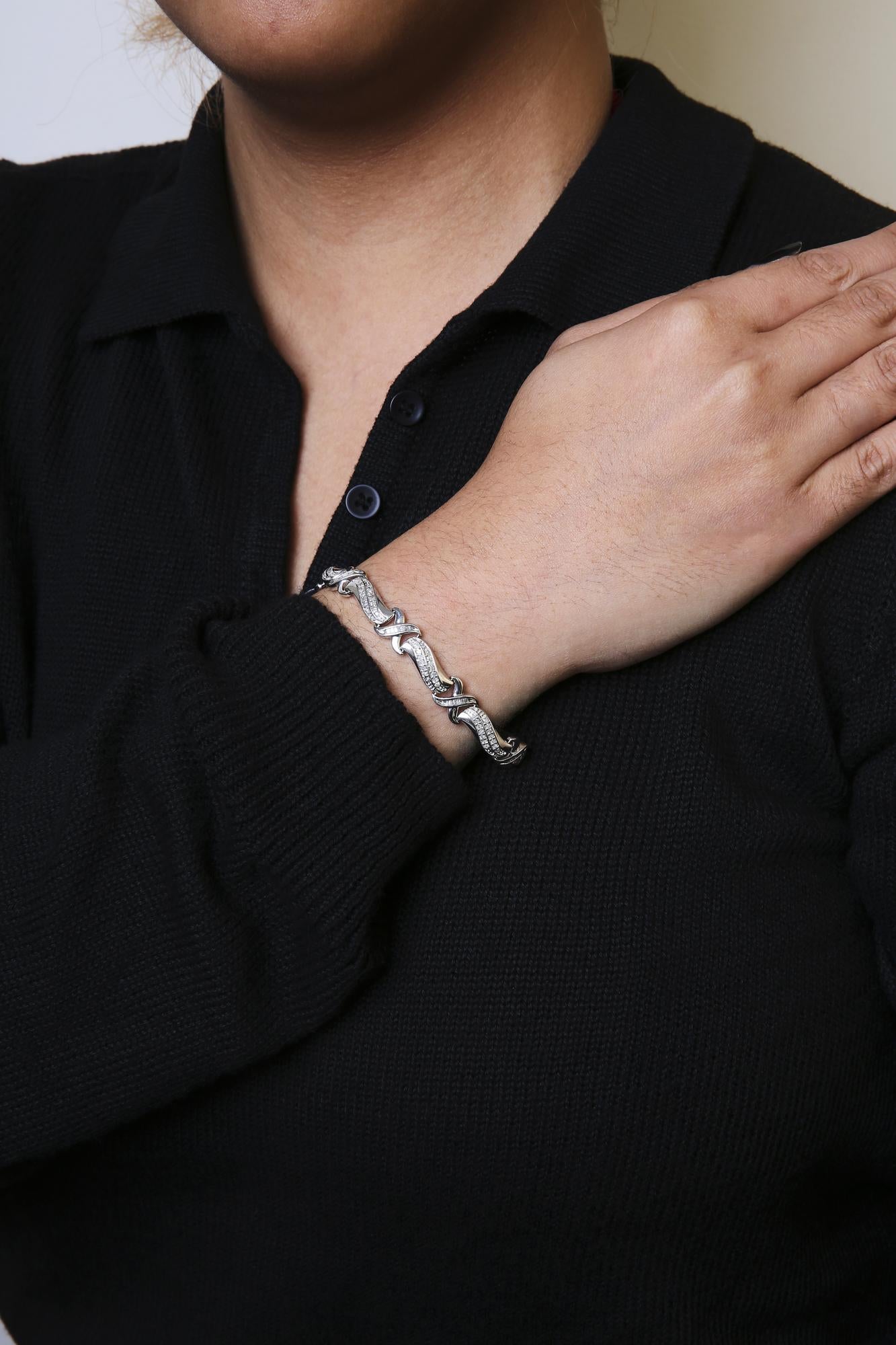 .925 Sterling Silver 1 3/4 Cttw Diamond Wave and X Link Tennis Bracelet (I-J Color, I3 Clarity) - 7" - Friggin Jewelry